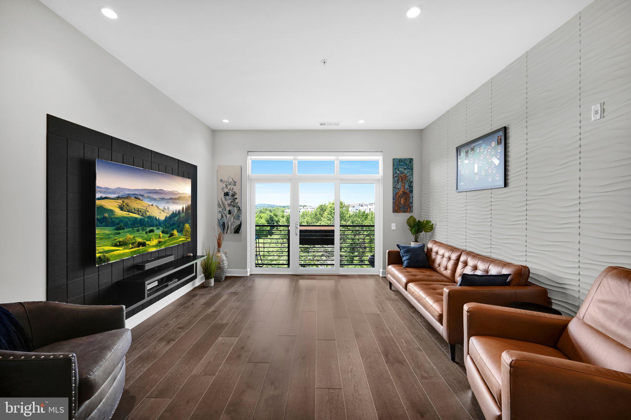 575 S GODDARD BOULEVARD 514
