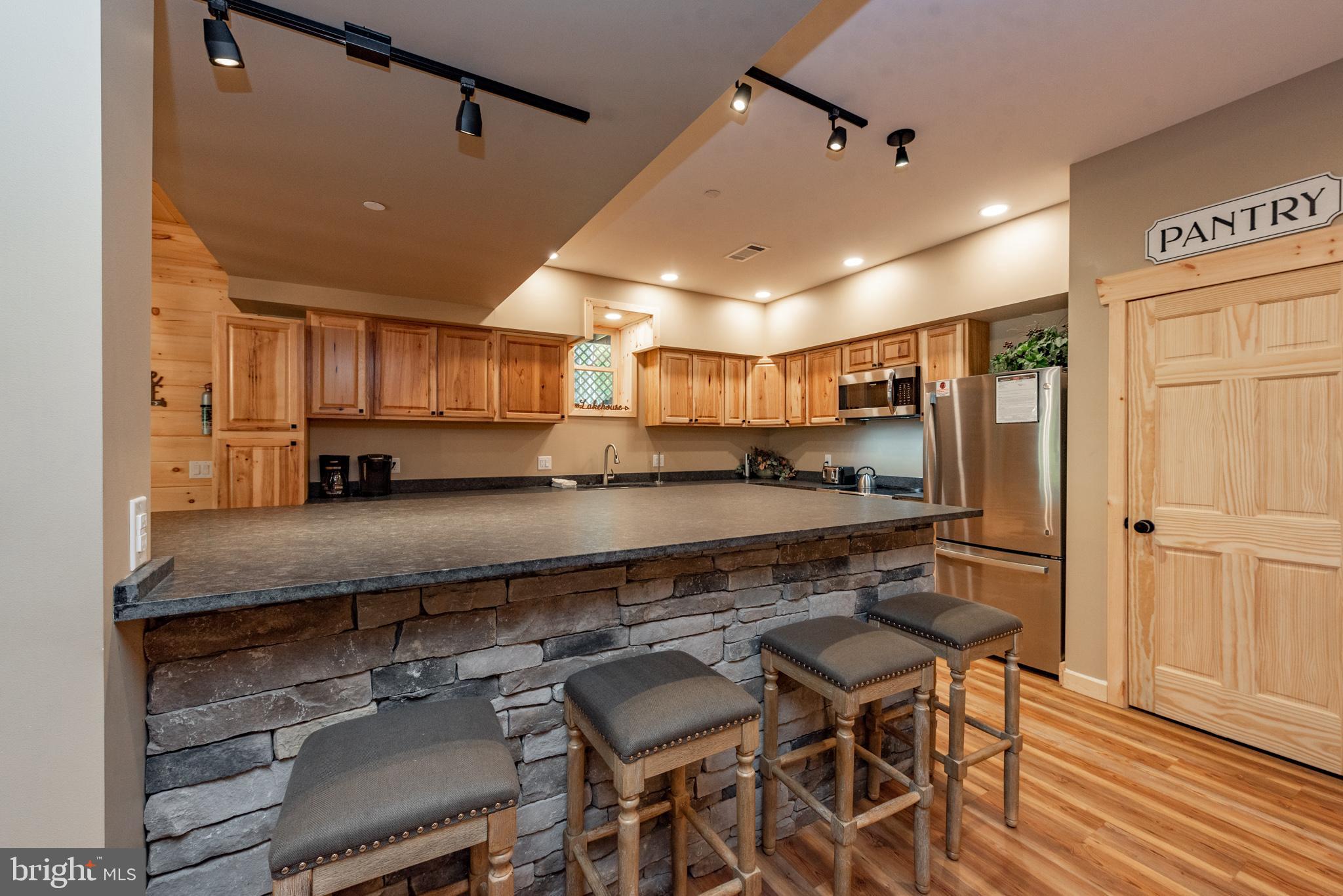 SKIPPERS POINT - Residential