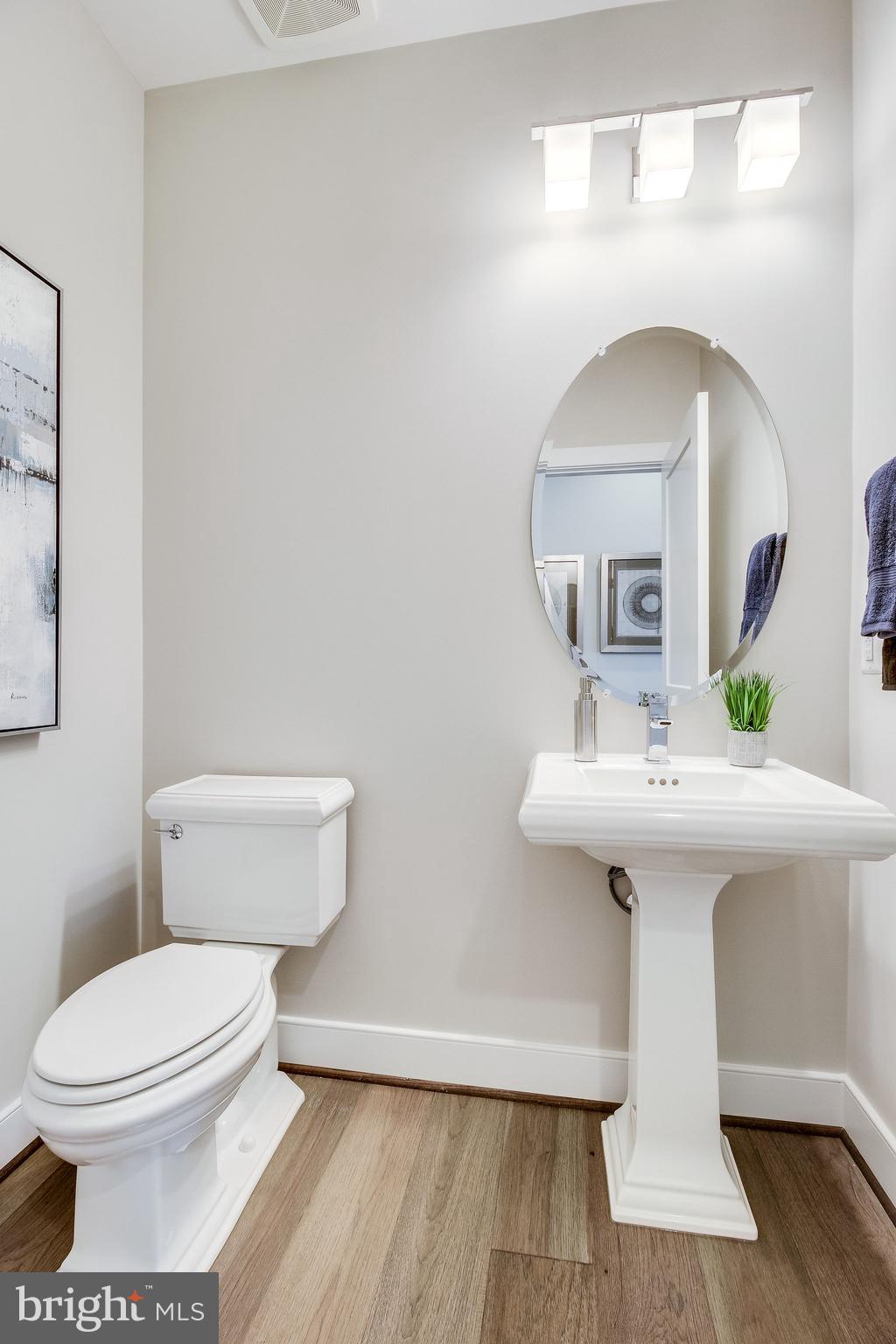 ARLINGTON RIDGE - Residential