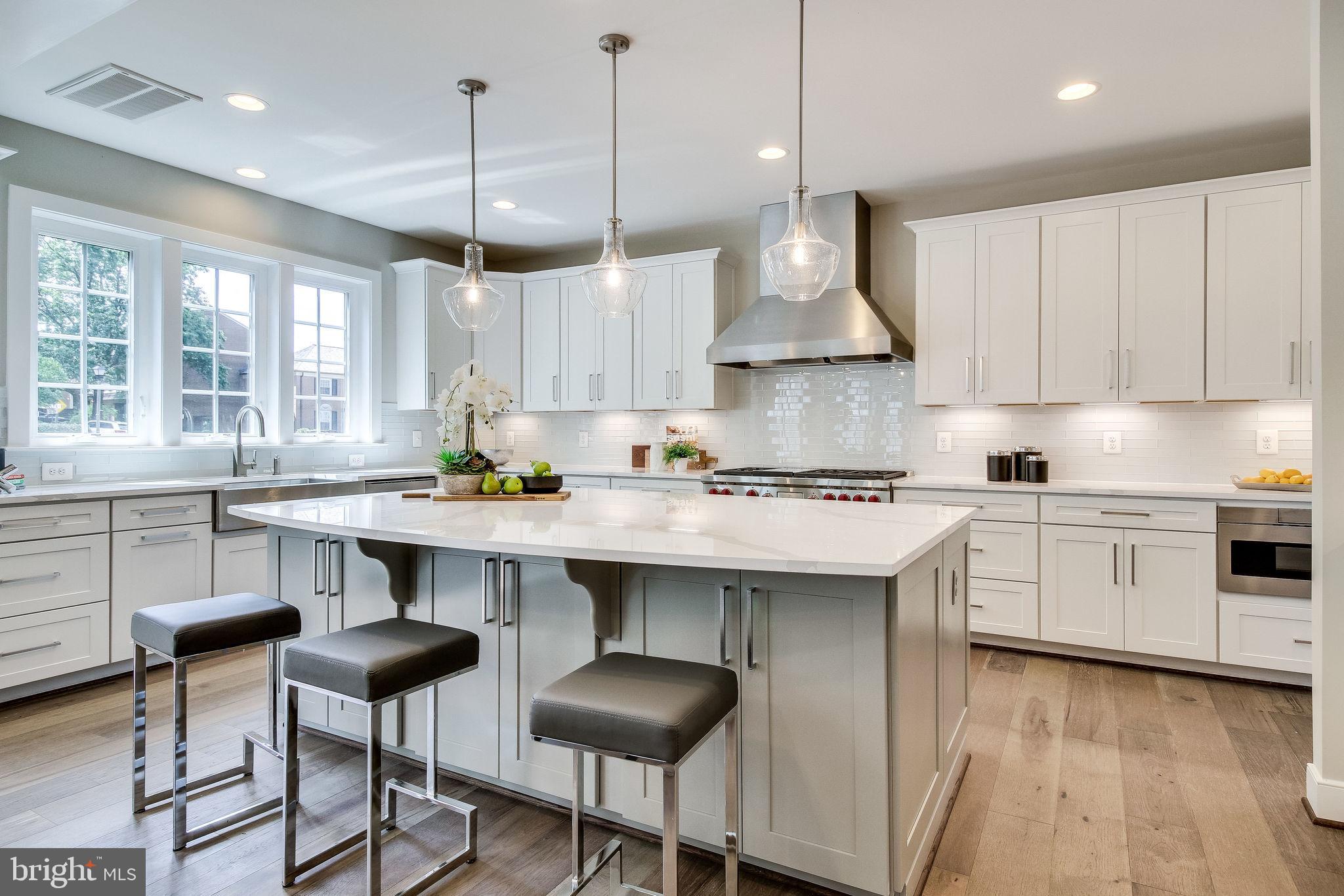 ARLINGTON RIDGE - Residential