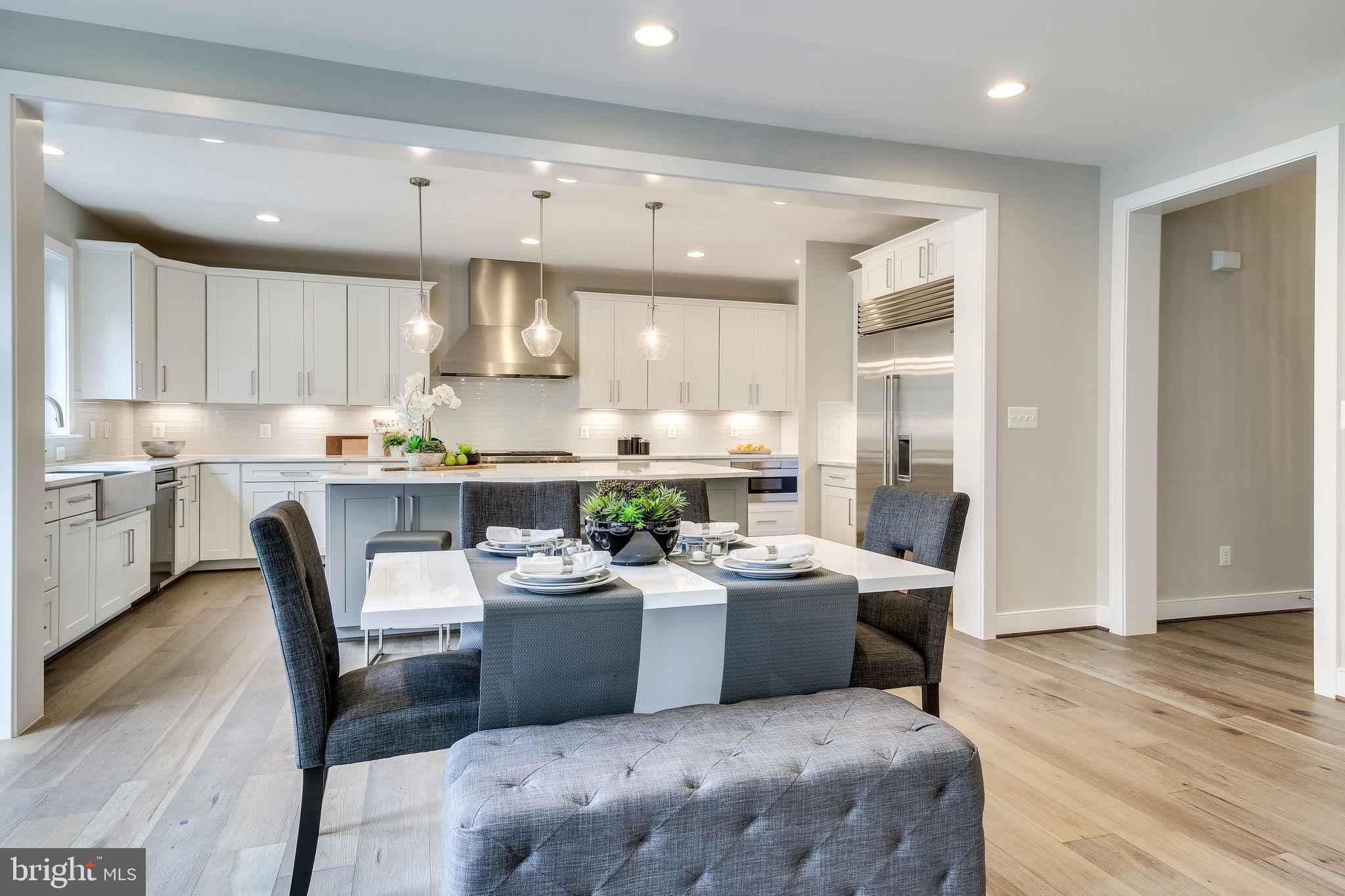 ARLINGTON RIDGE - Residential