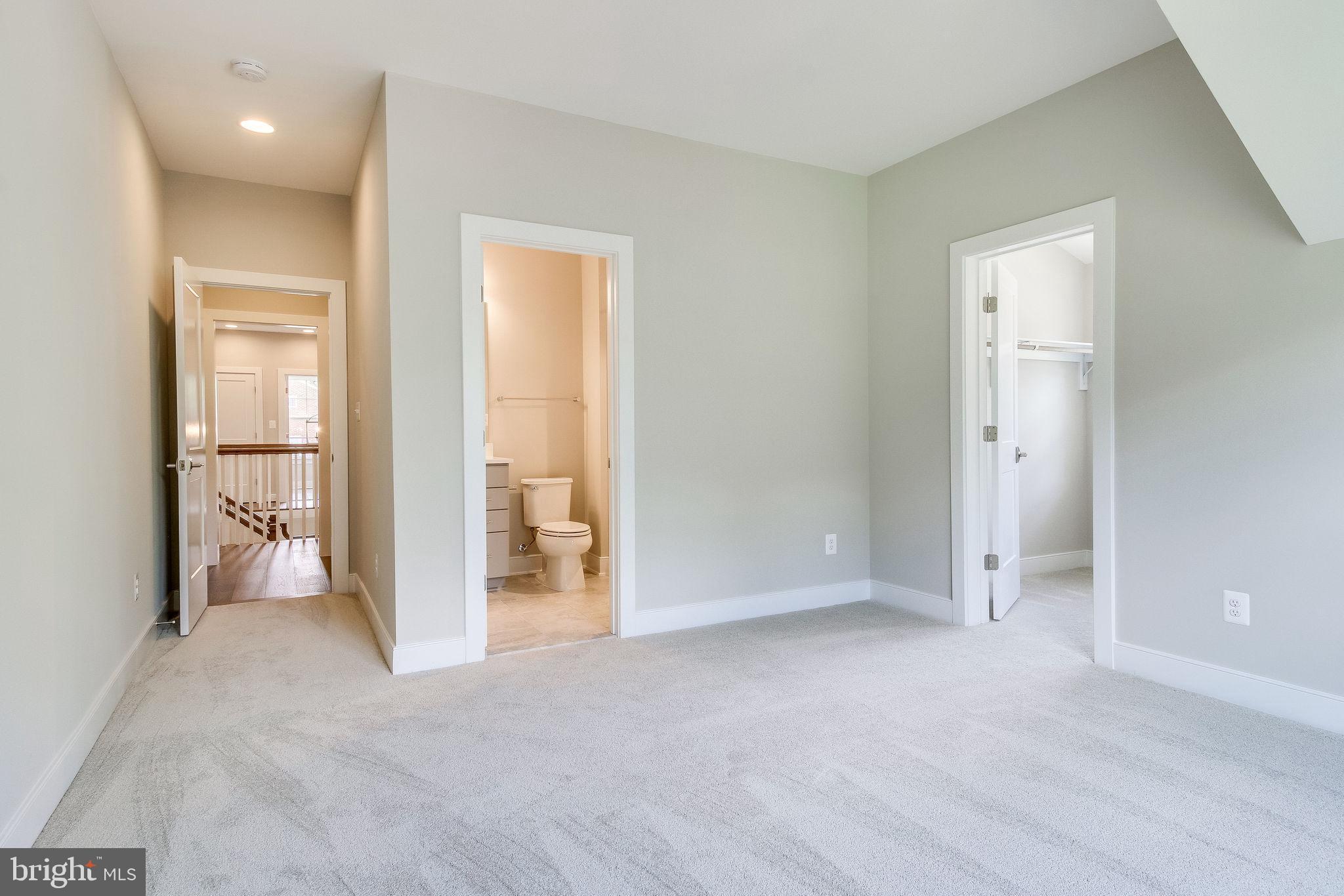 ARLINGTON RIDGE - Residential