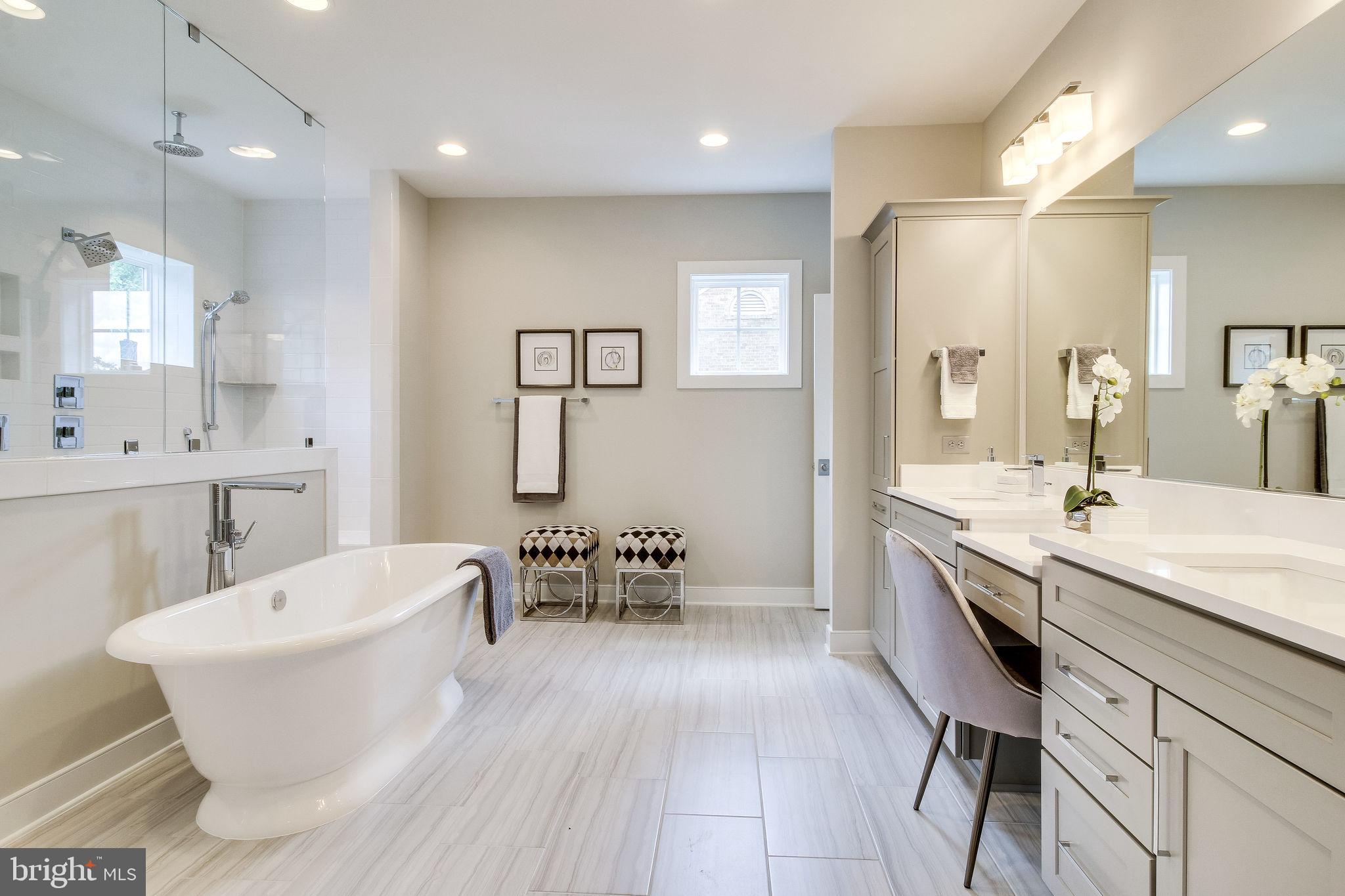 ARLINGTON RIDGE - Residential