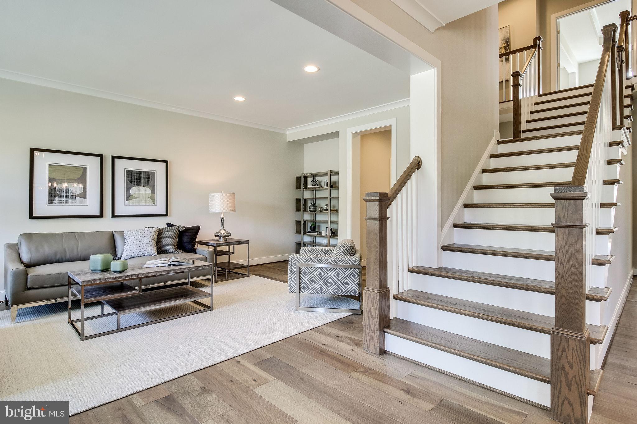 ARLINGTON RIDGE - Residential