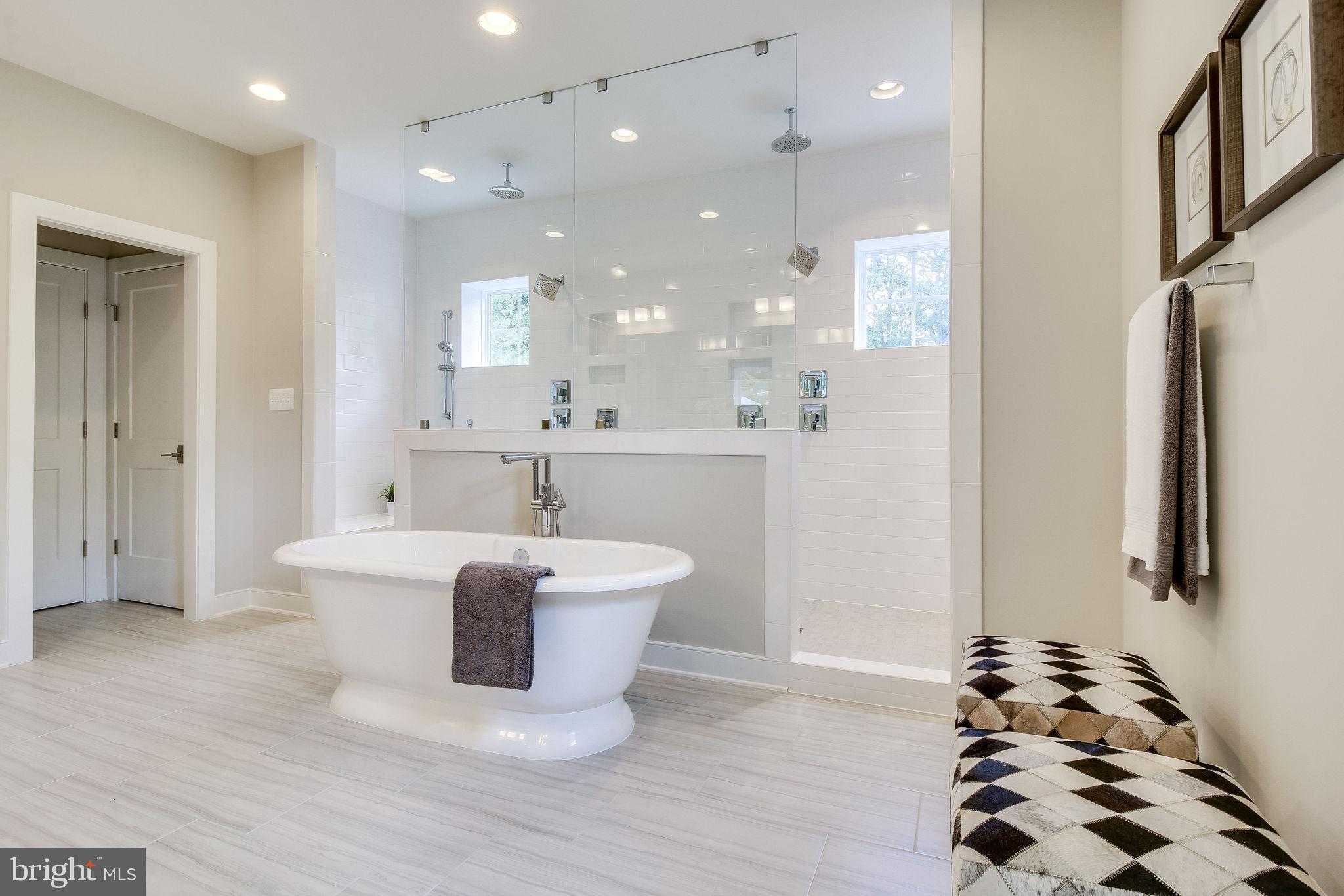 ARLINGTON RIDGE - Residential