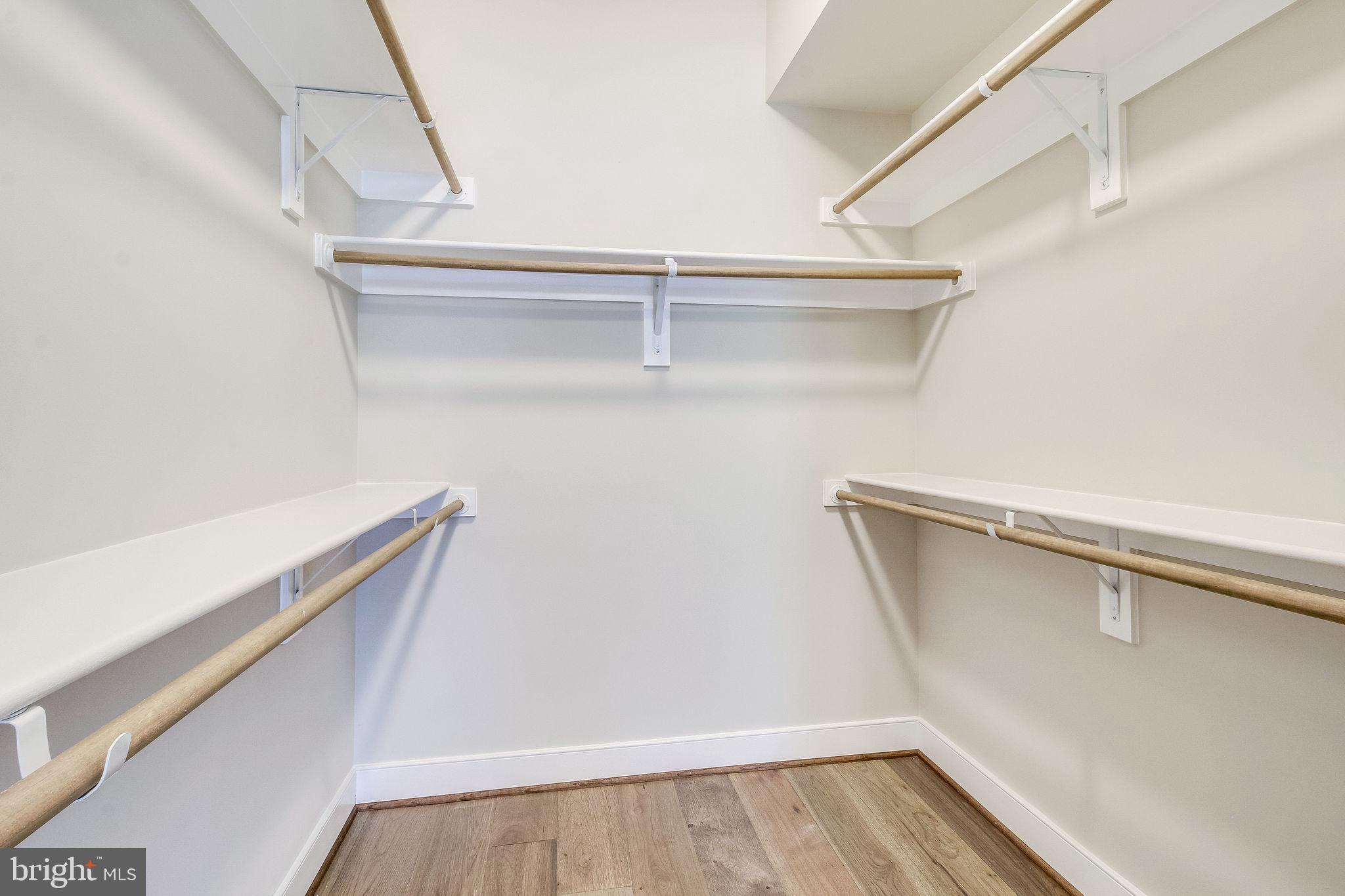 ARLINGTON RIDGE - Residential