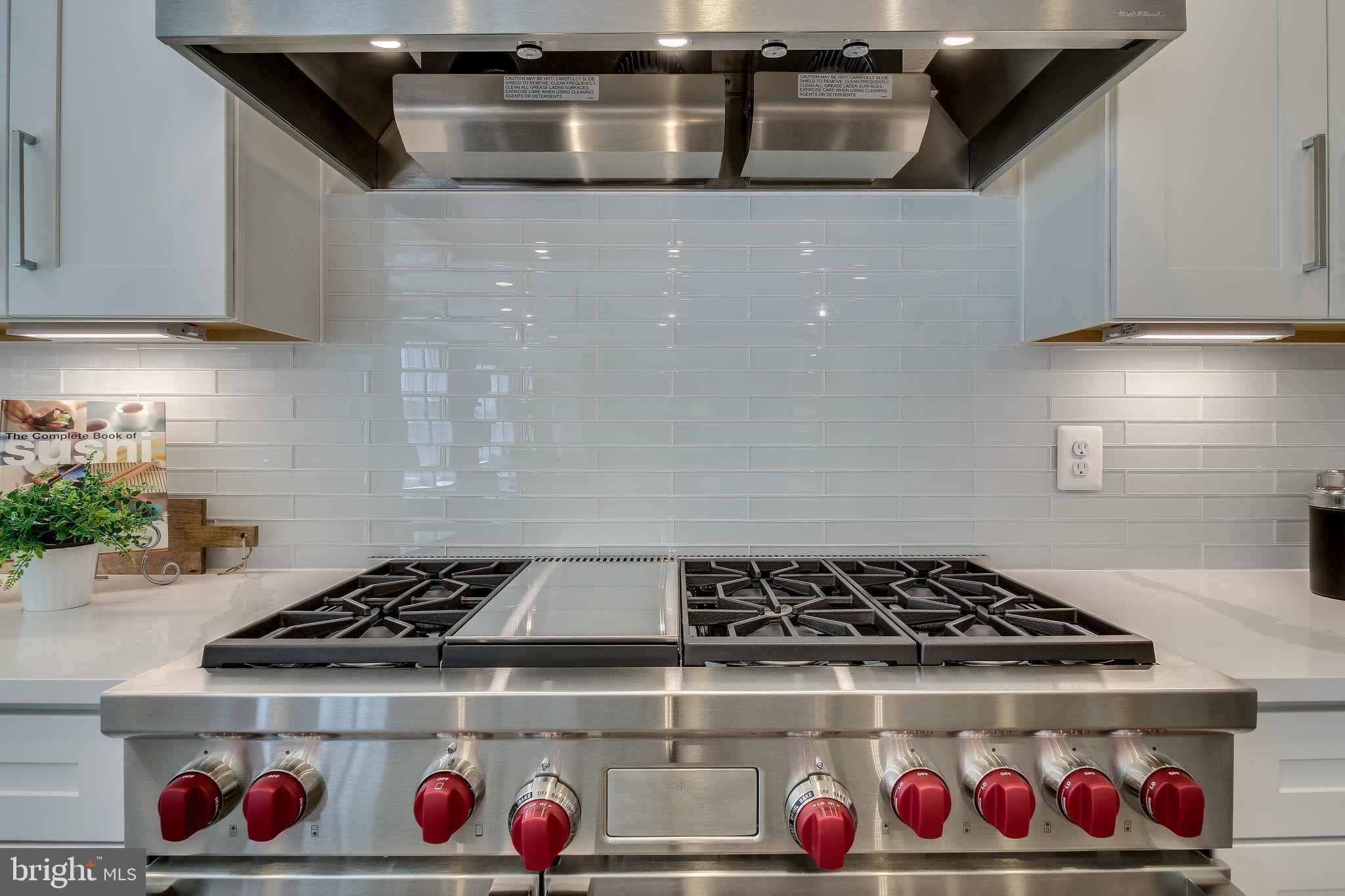 ARLINGTON RIDGE - Residential