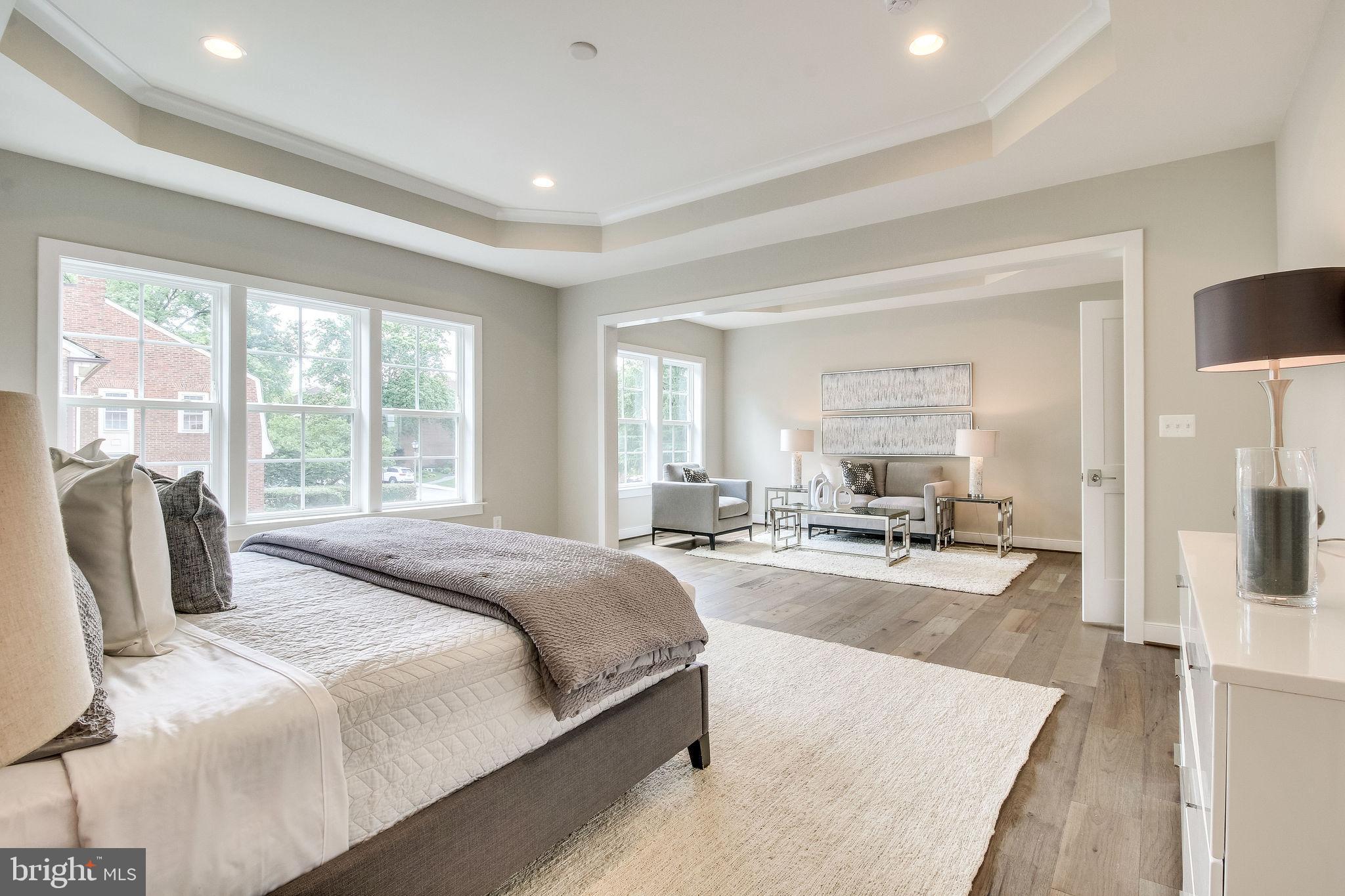 ARLINGTON RIDGE - Residential