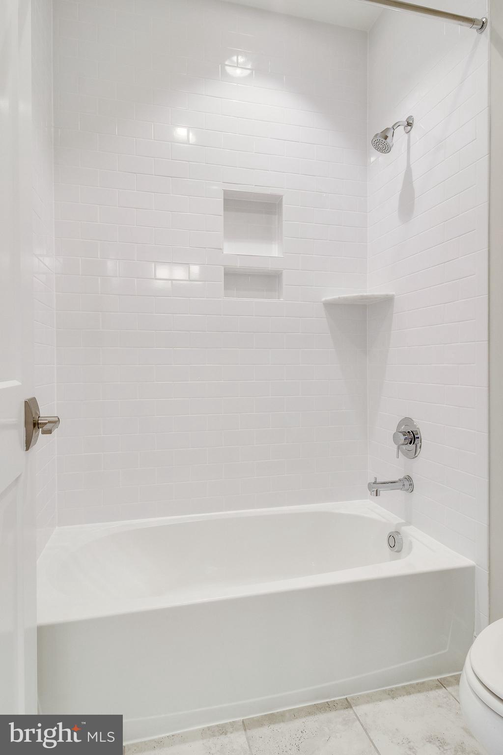 ARLINGTON RIDGE - Residential