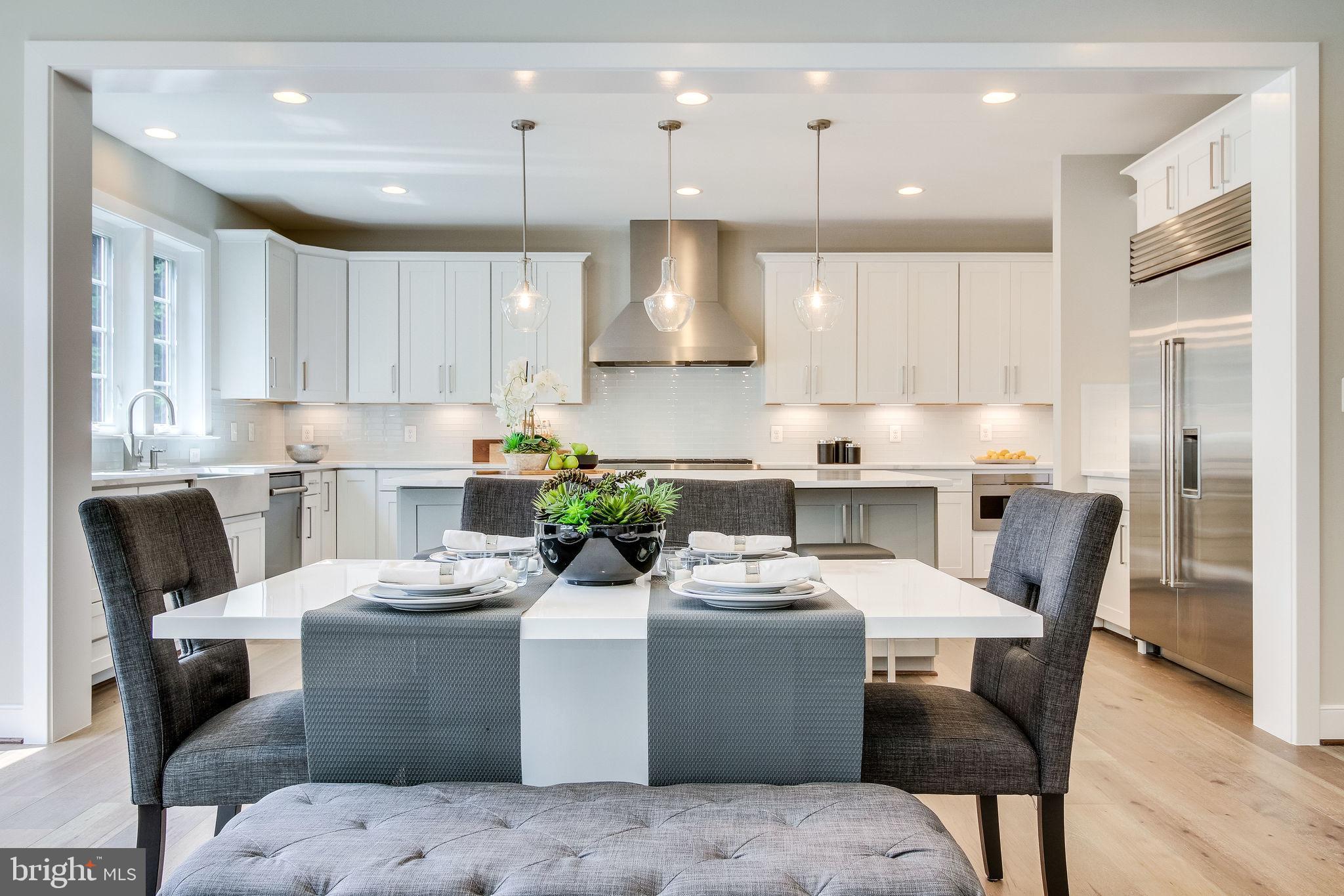 ARLINGTON RIDGE - Residential