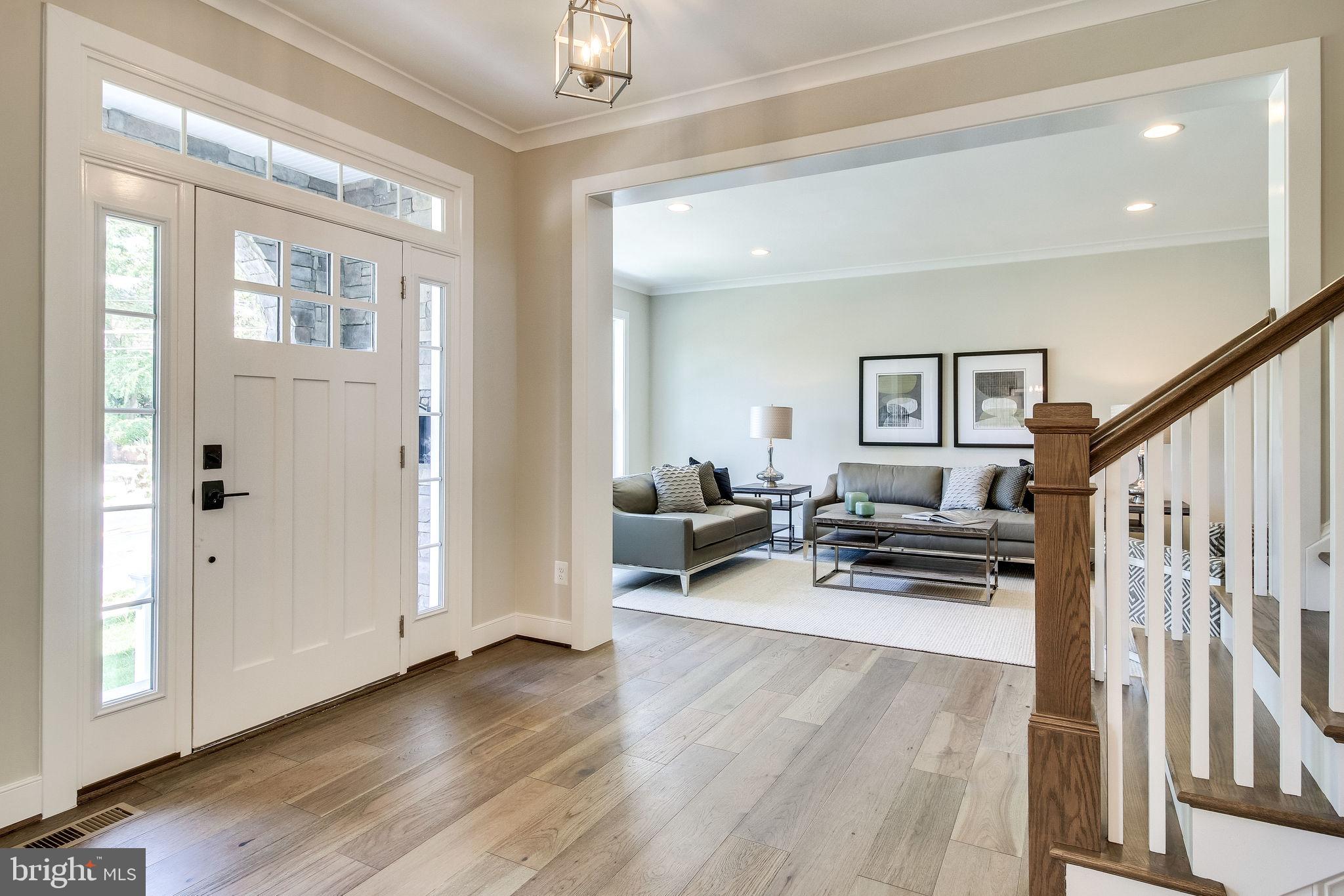 ARLINGTON RIDGE - Residential