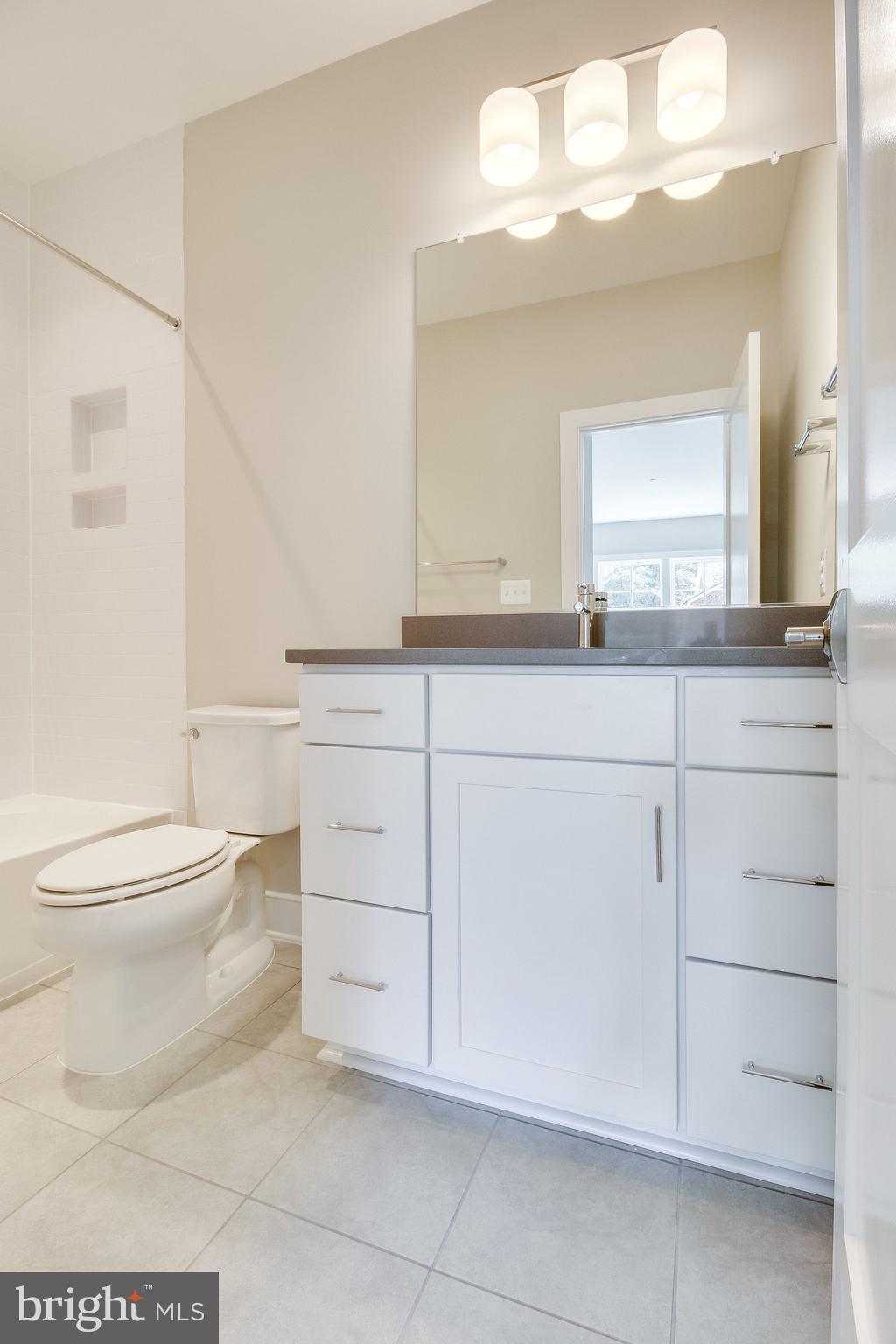 ARLINGTON RIDGE - Residential