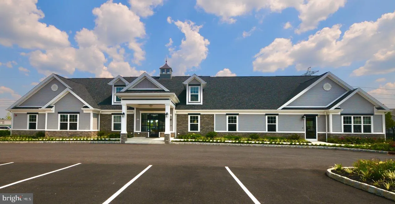 Williamstown, New Jersey 08094, United States, 3 Bedrooms Bedrooms, ,2 BathroomsBathrooms,Residential,Pending,130204