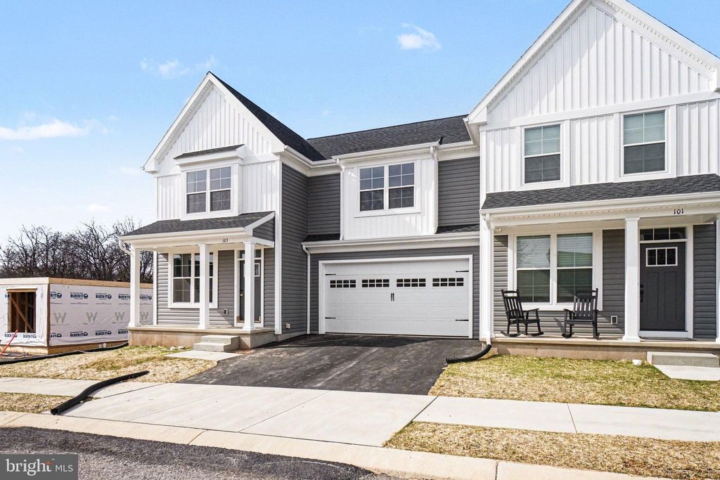 Photo of 103 Brookfield Drive, ELIZABETHTOWN, PA 17022 (MLS # PALA2084806)