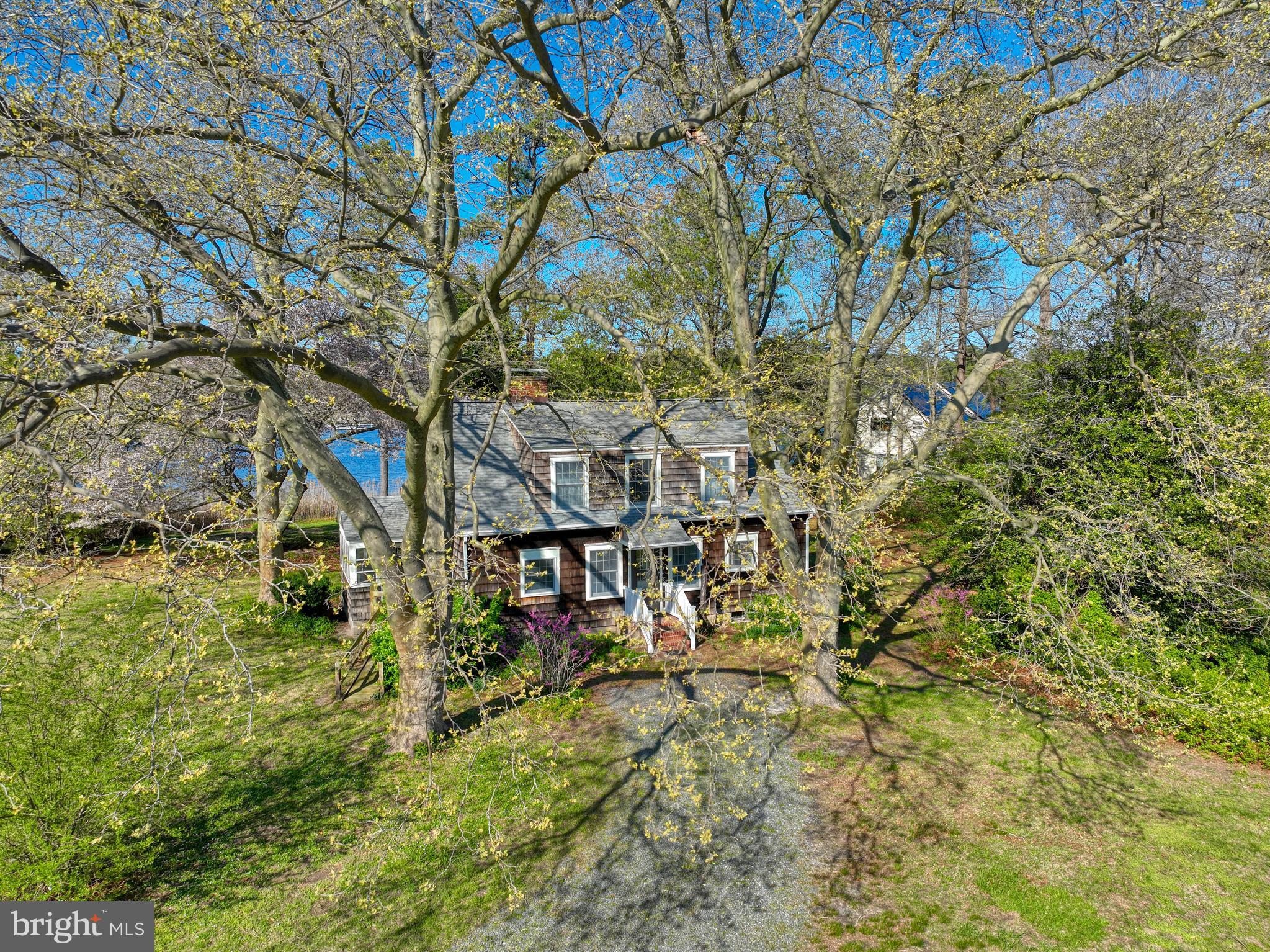 5 BLACKBERRY LANE