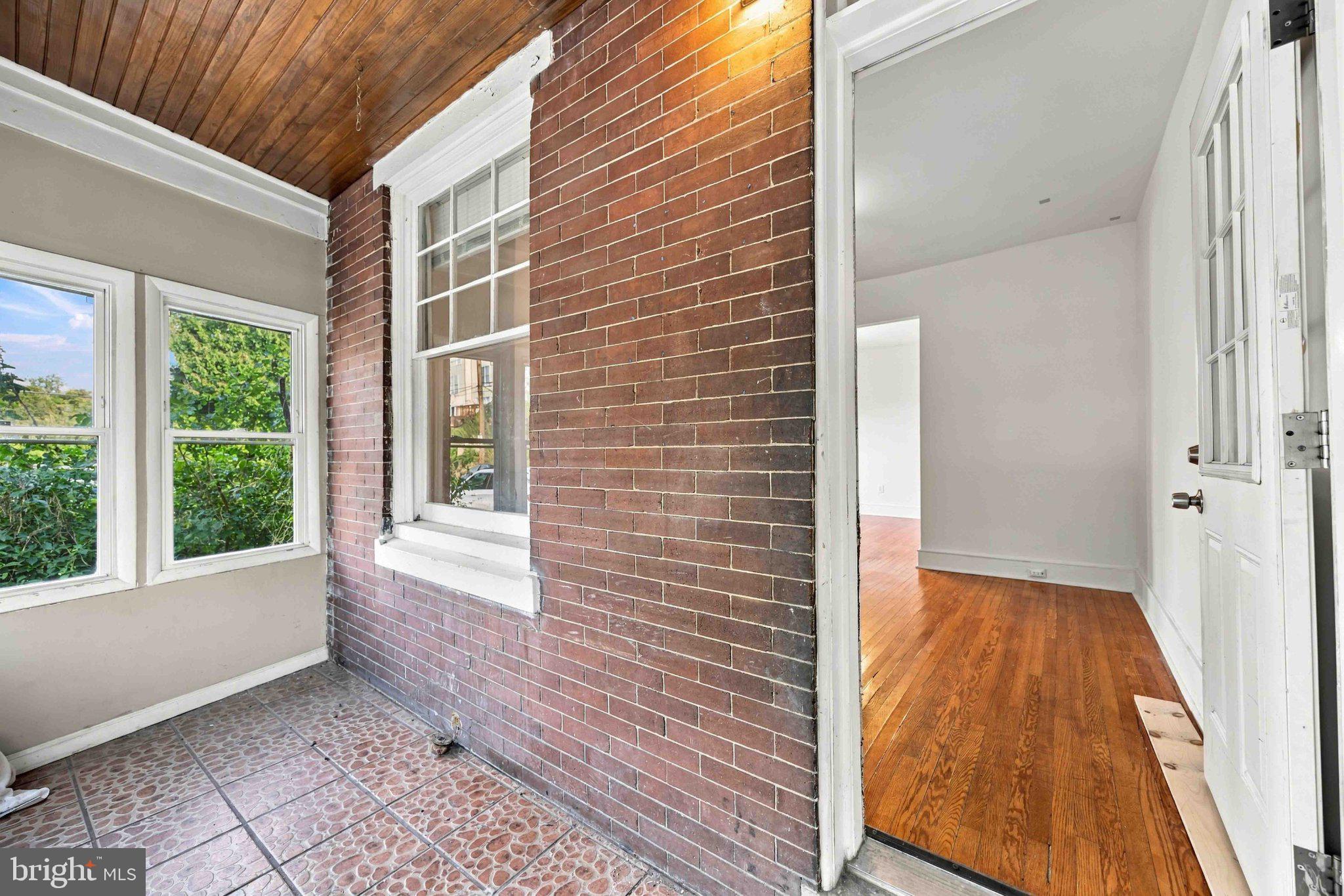 238 OSBORNE STREET