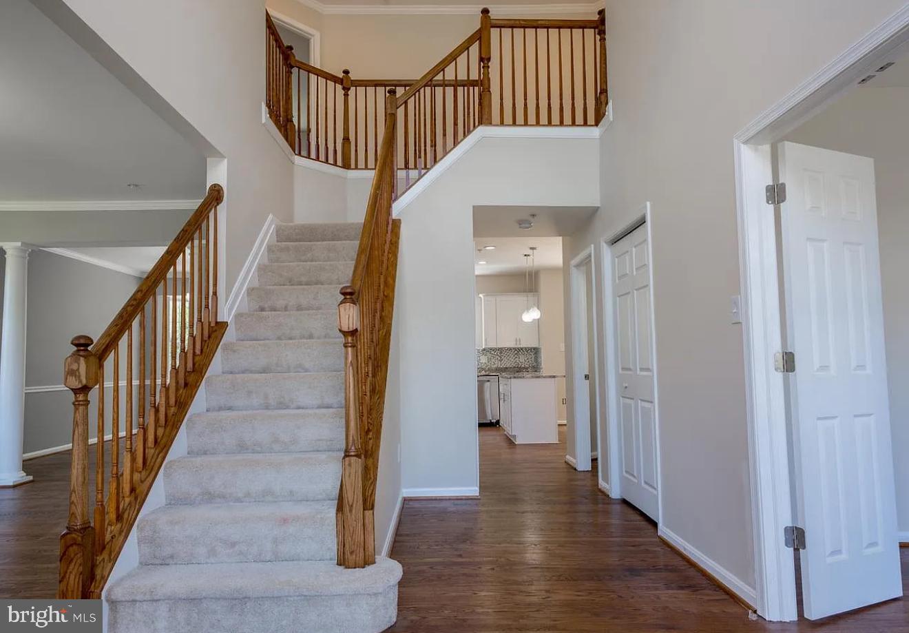 6215 ERLAND WAY