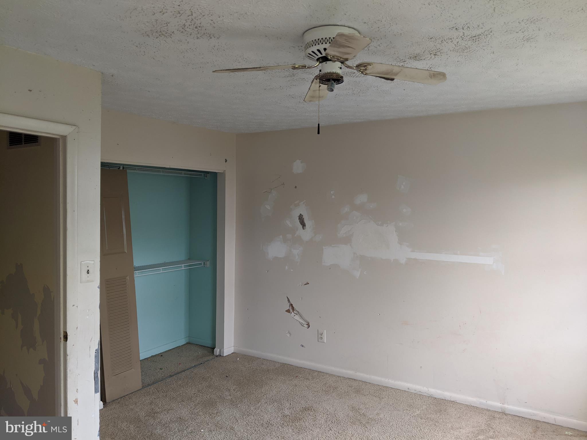 WOODBRIDGE CENTER - Residential