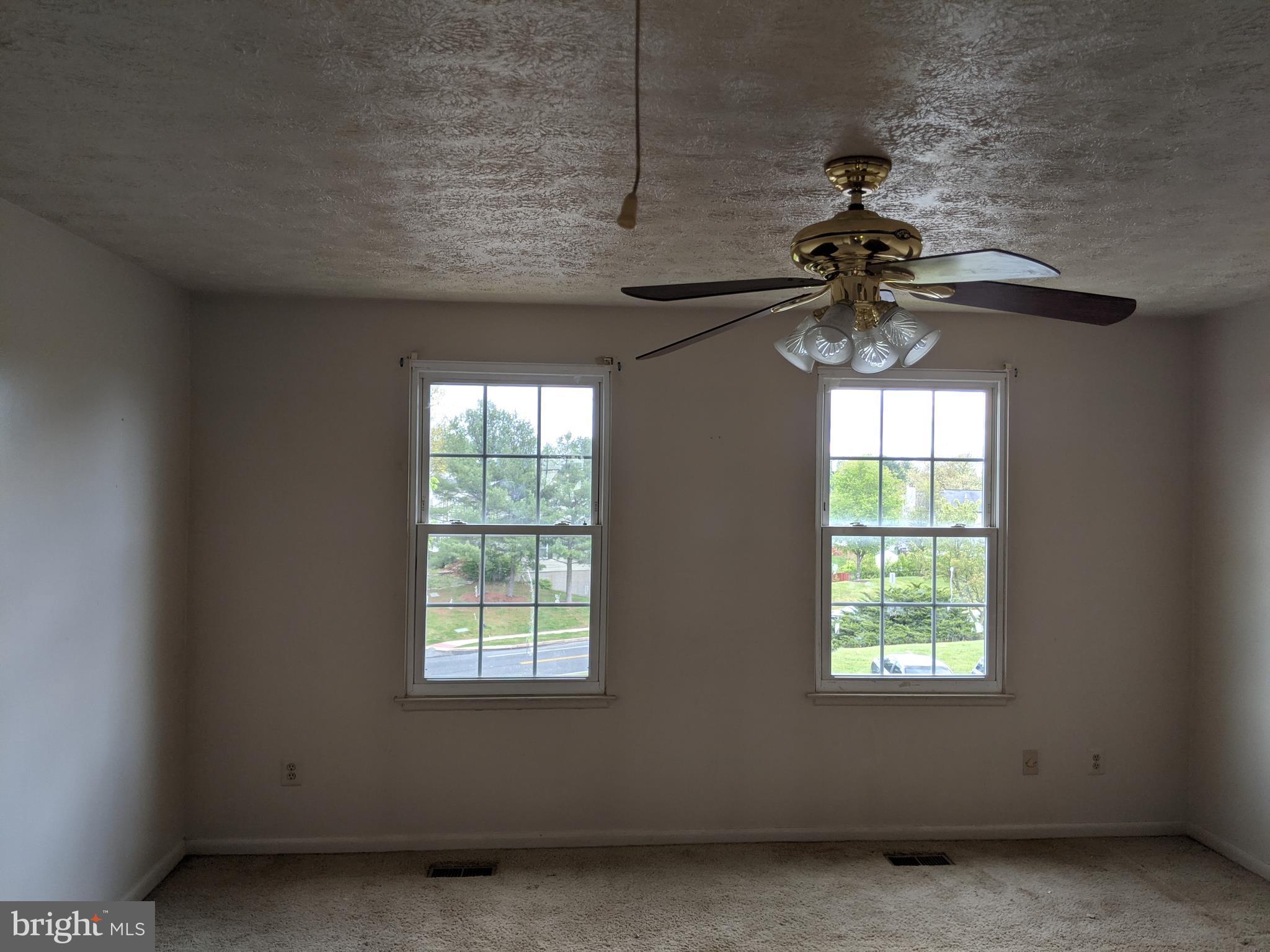 WOODBRIDGE CENTER - Residential