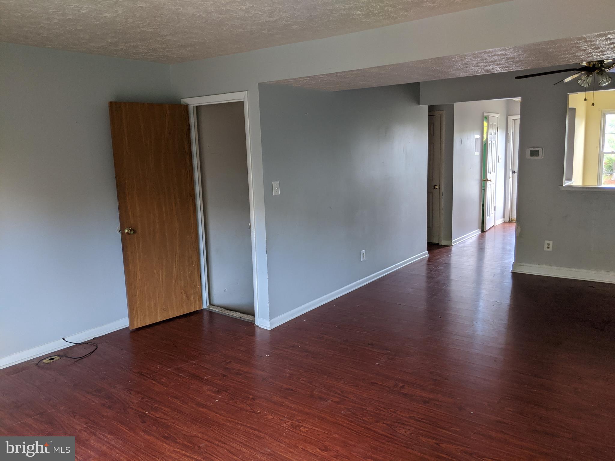 WOODBRIDGE CENTER - Residential