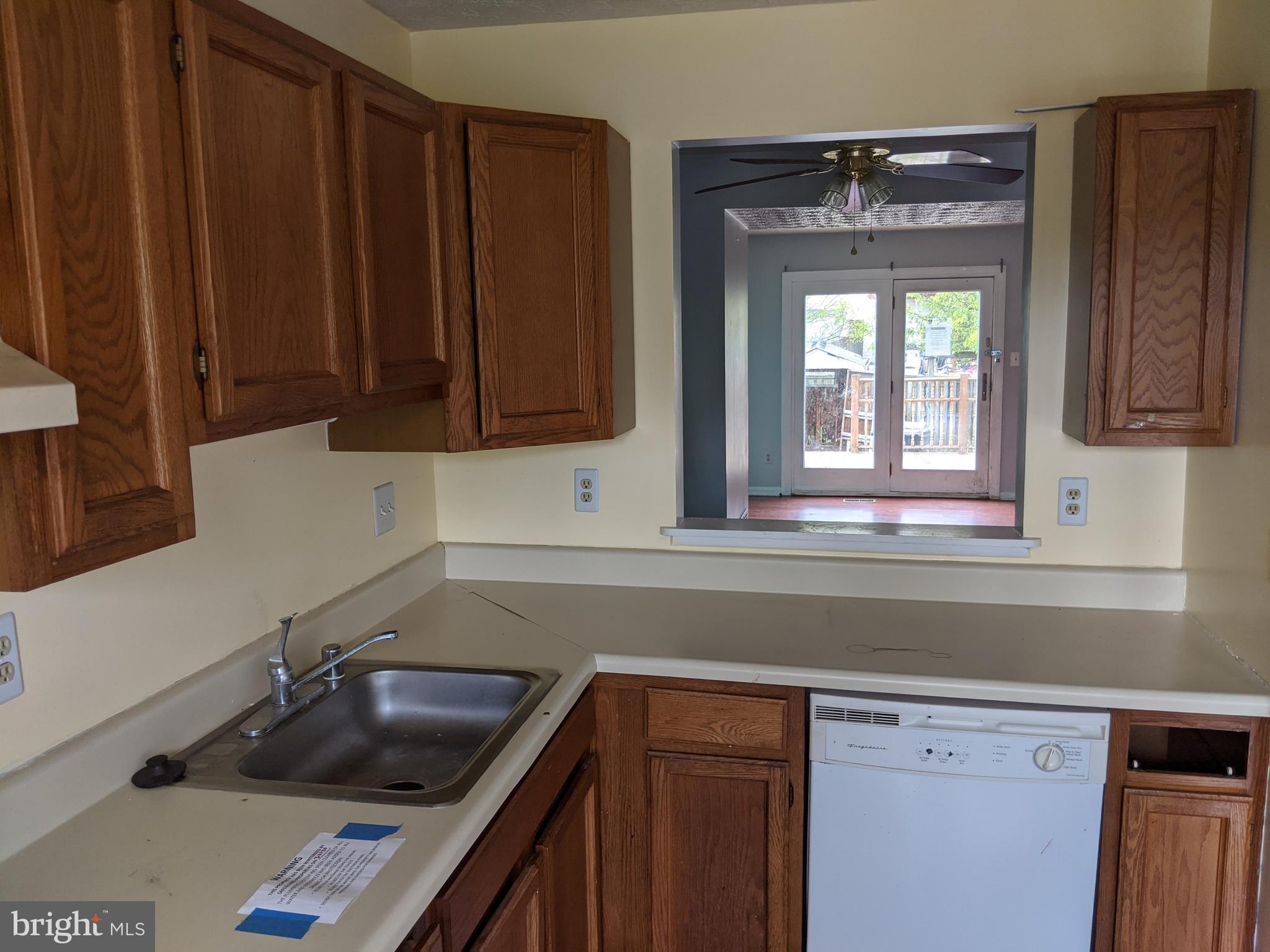 WOODBRIDGE CENTER - Residential