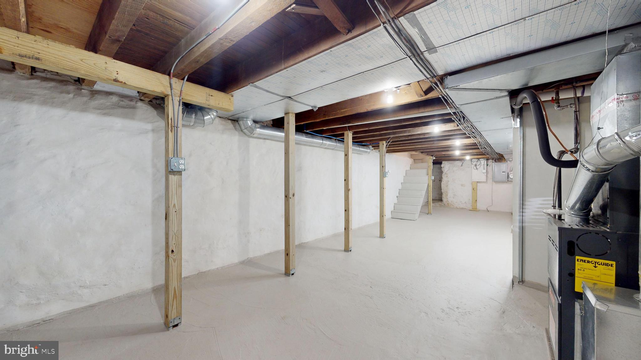 WALNUT HILL - Residential