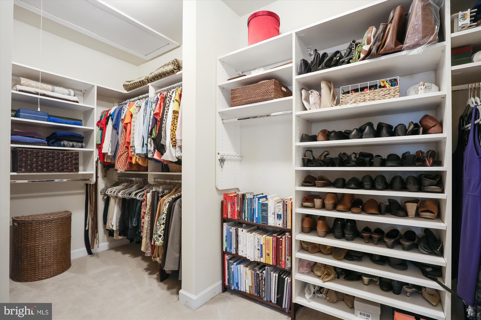 LANSDOWNE ON THE POTOMAC - Residential