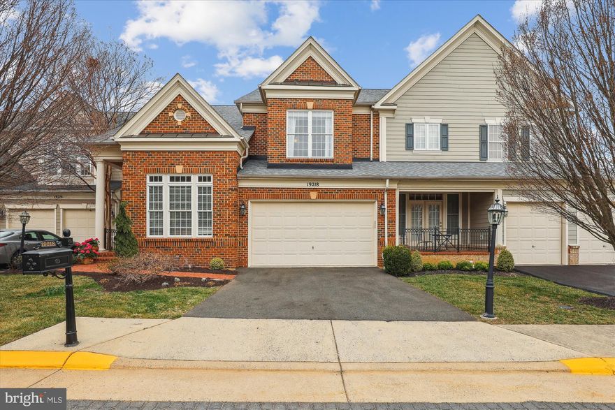 Highly sought after remodeled and updated Patio Home with expansive fenced in back yard!  Stunning kitchen remodel boasts lovely quartz counters, custom high-end cabinetry, premium stainless-steel appliances, abundant counter space, coffee pot filler, and expansive mud/laundry room.  Updated light fixtures throughout.  Relax in the spa-style primary bath with free-standing tub, frameless shower, quartz counters, premium lighting and mirrors, custom cabinetry and tile.  The walk-out lower level has plenty of storage, rec space, exercise space, and a full bath.  East access to Riverside High School, Belmont Ridge Middle School, and Selden’s Landing Elementary School.  Around the corner from Lansdowne Town Center for shopping and dining.  New roof 2023, HVAC 2017 and 2021, water heater 2023, remodel primary bath 2023, remodel kitchen 2017, fresh paint 2025.