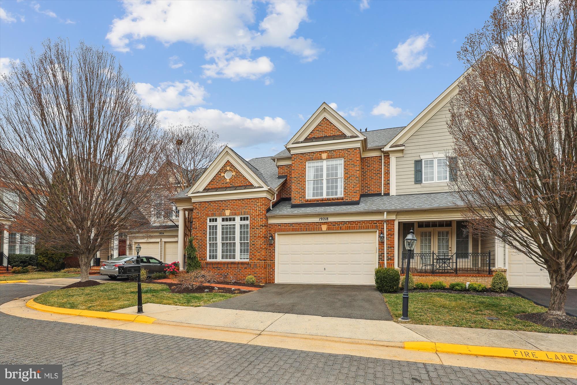 LANSDOWNE ON THE POTOMAC - Residential