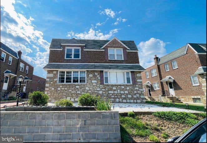 Photo of 8136 Farnsworth Street, PHILADELPHIA, PA 19152 (MLS # PAPH2650452)