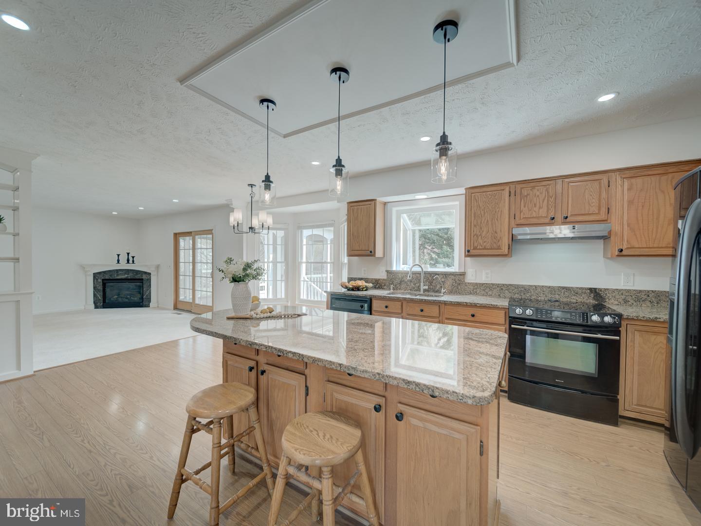 CEDAR CREST - Residential