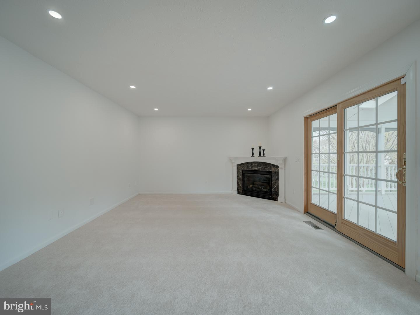 CEDAR CREST - Residential