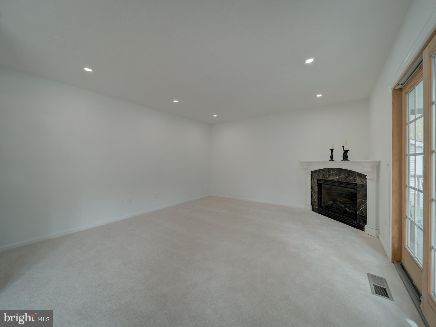 CEDAR CREST - Residential