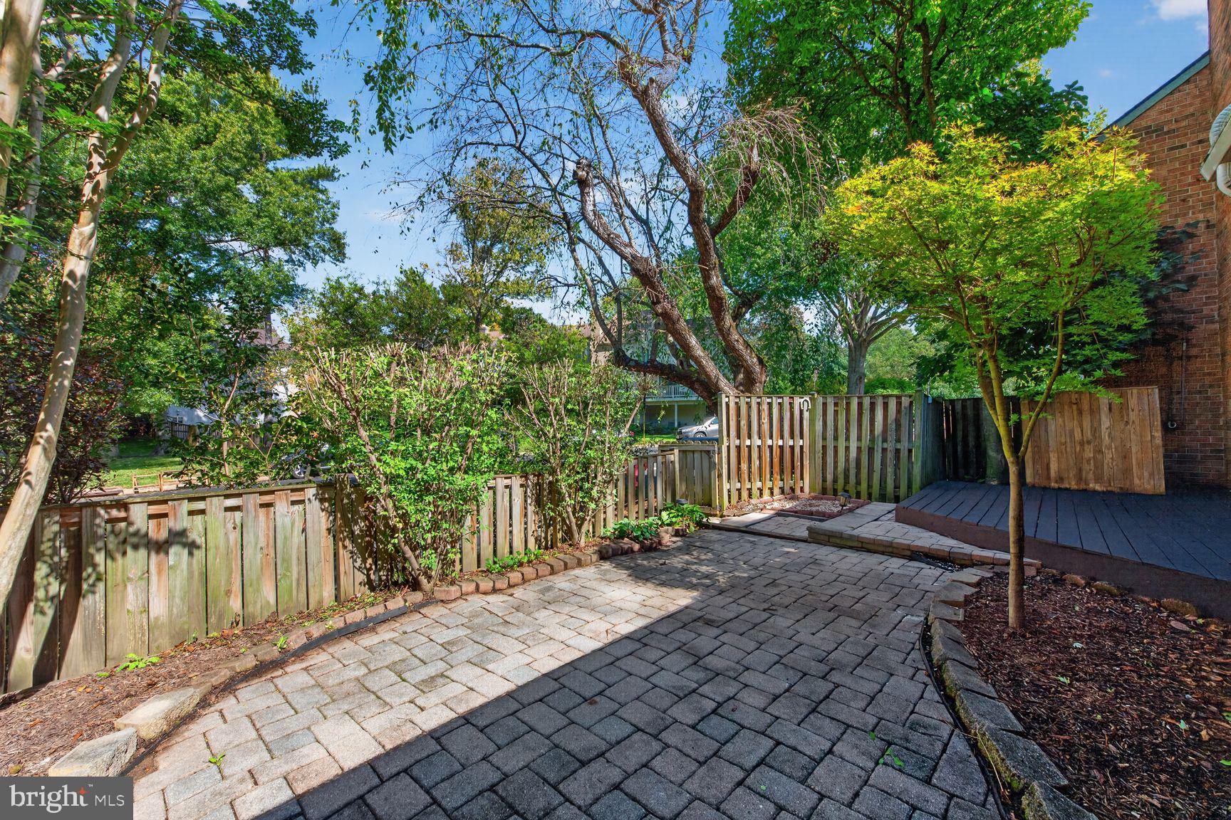 10903 KNIGHTS BRIDGE COURT