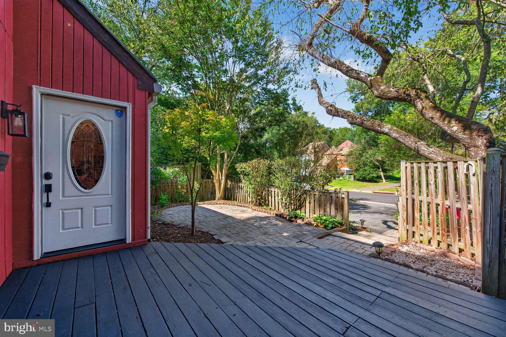 10903 KNIGHTS BRIDGE COURT