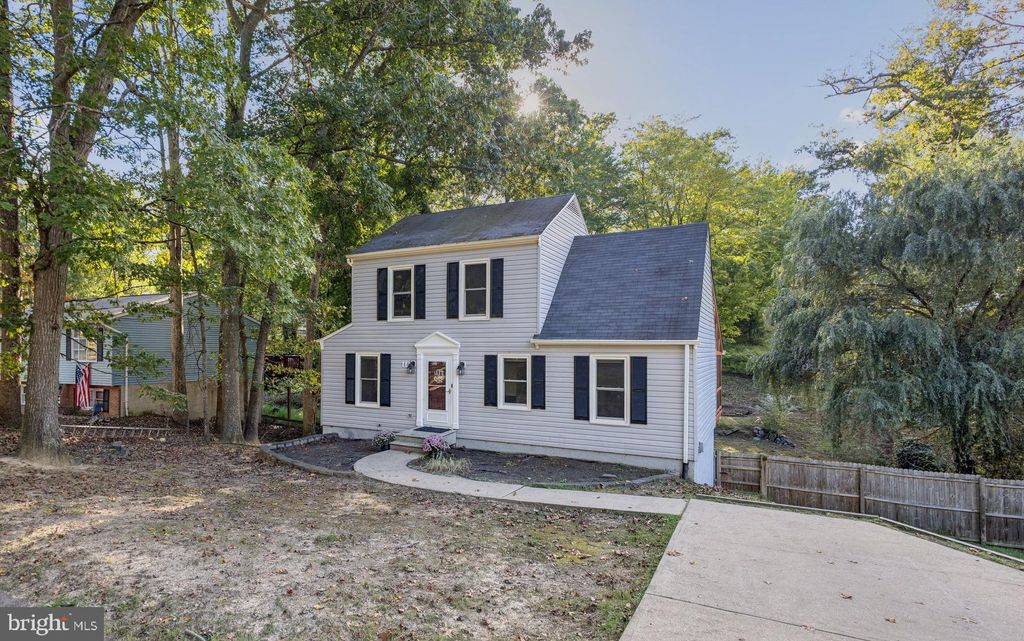 Photo of 11 Rosewood Street, FREDERICKSBURG, VA 22405 (MLS # VAST2042038)