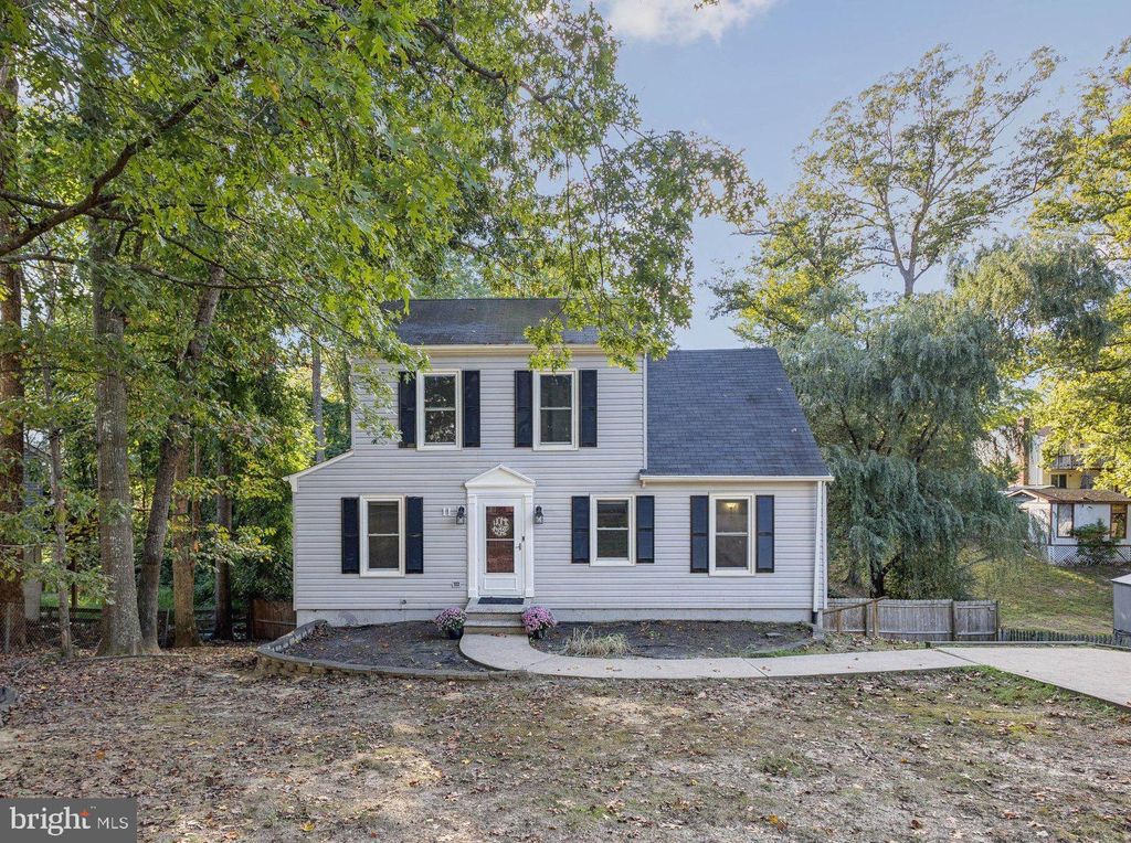 Photo of 11 Rosewood Street, FREDERICKSBURG, VA 22405 (MLS # VAST2042038)