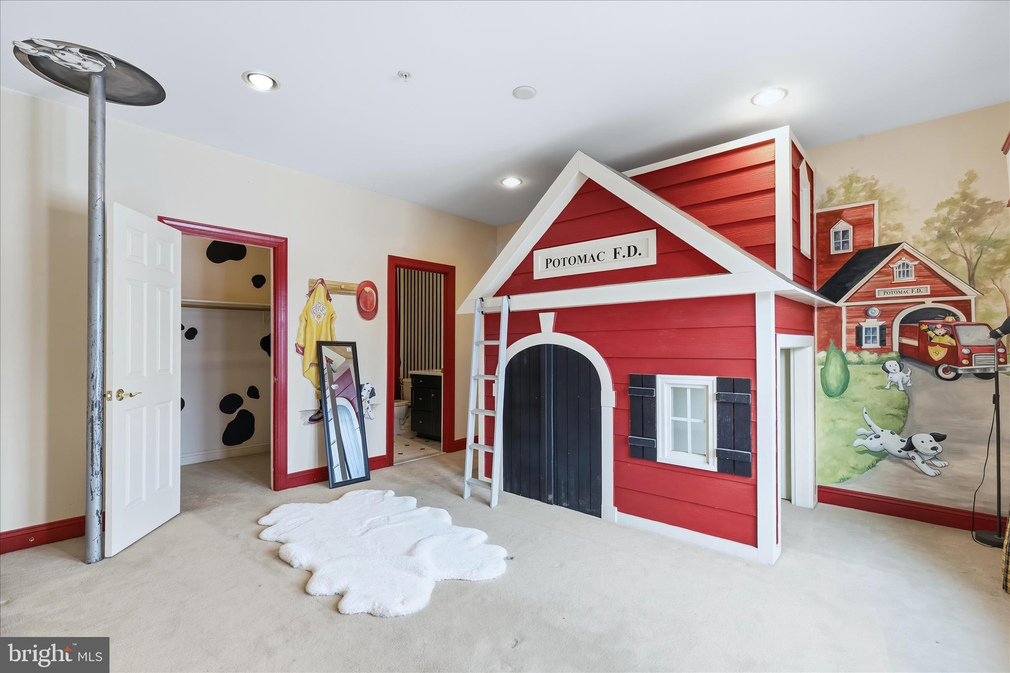 STONEY CREEK FARM - Residential