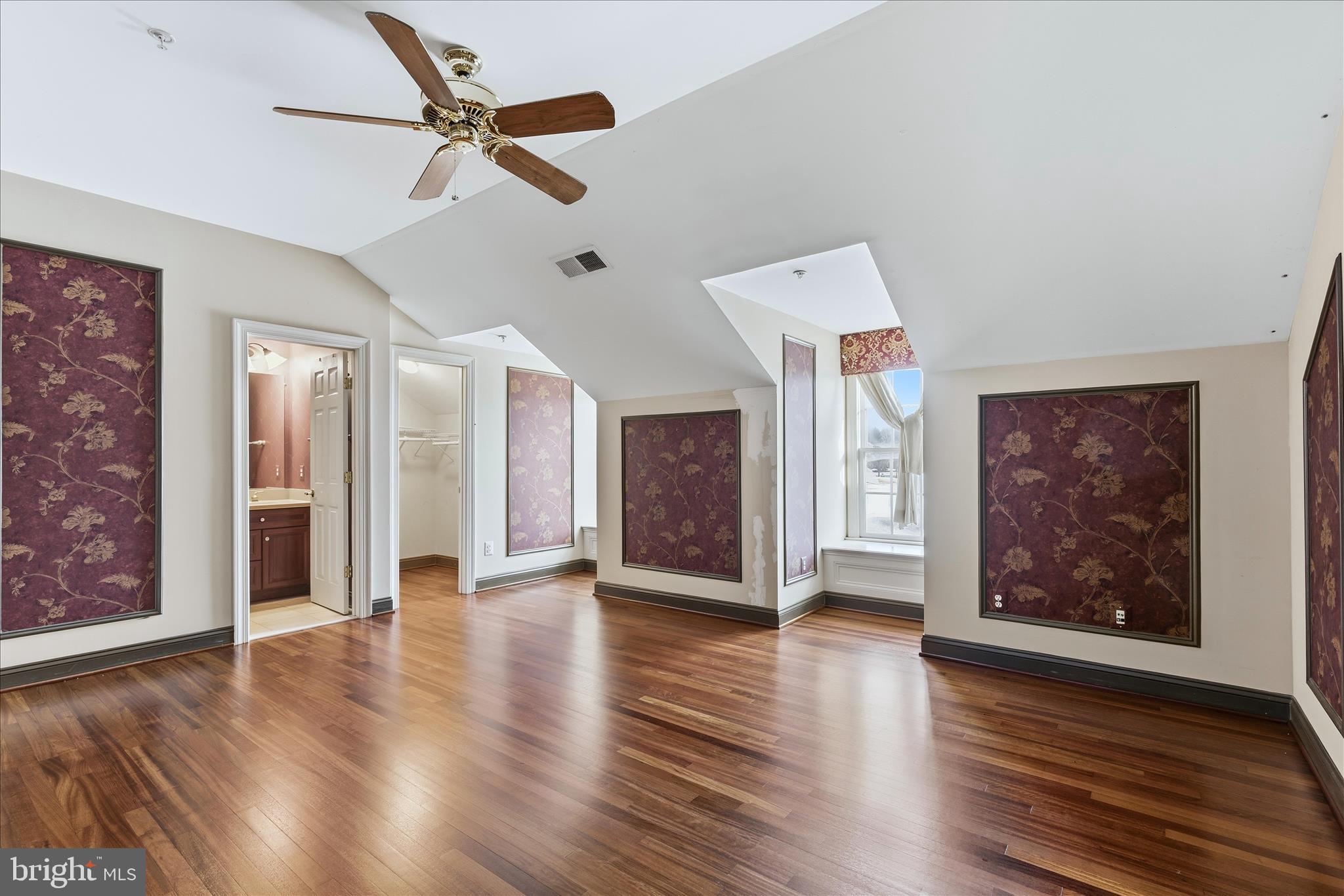 STONEY CREEK FARM - Residential