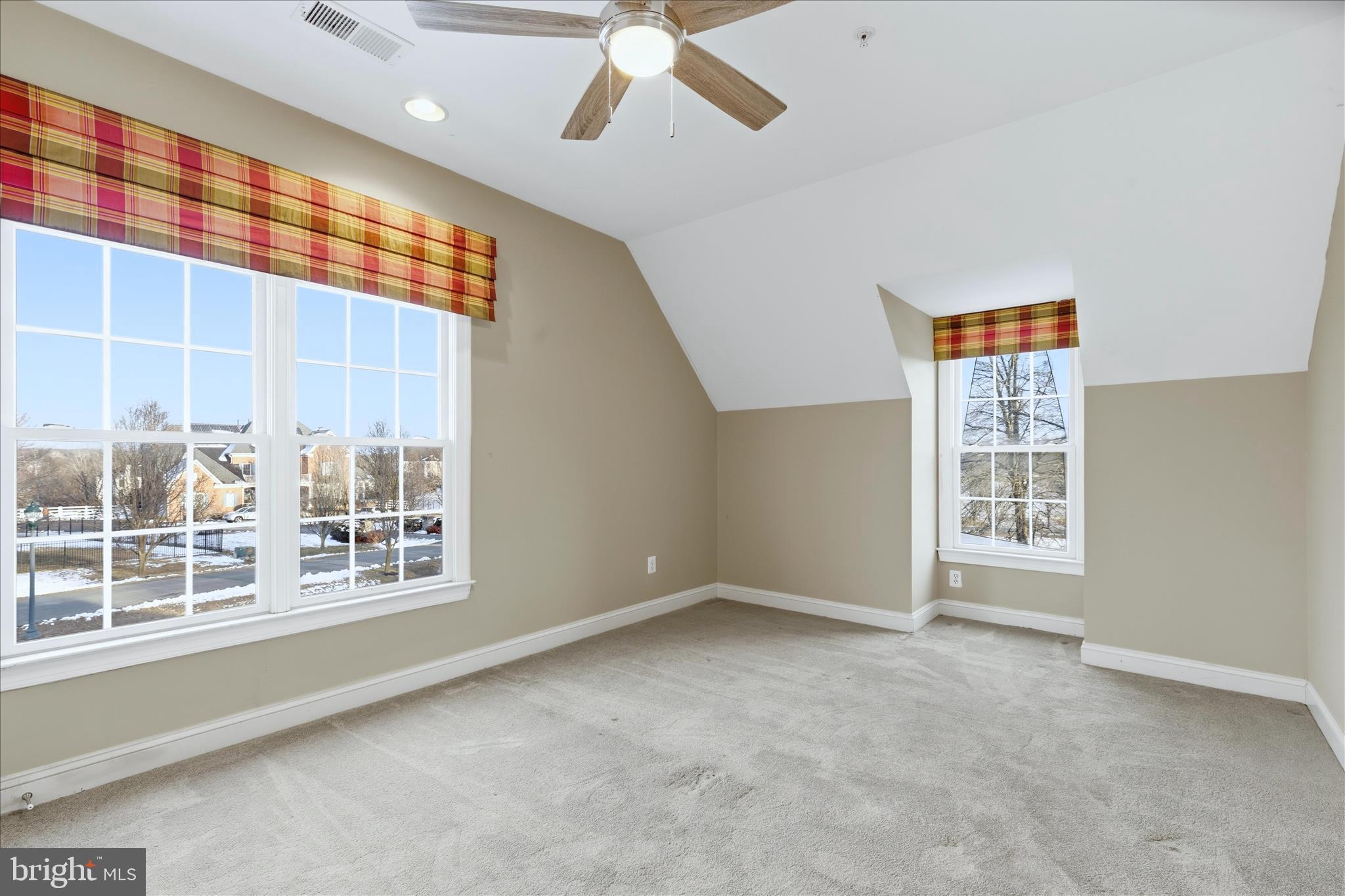 STONEY CREEK FARM - Residential