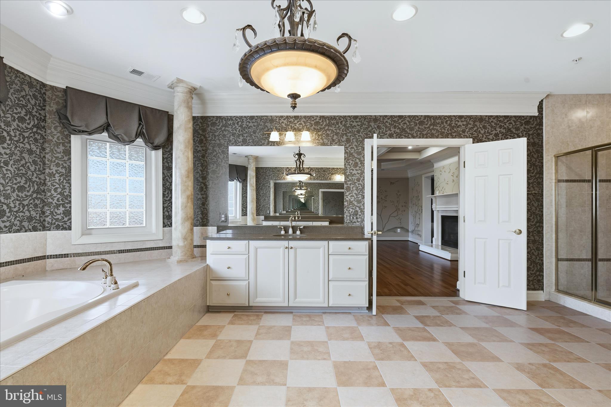 STONEY CREEK FARM - Residential