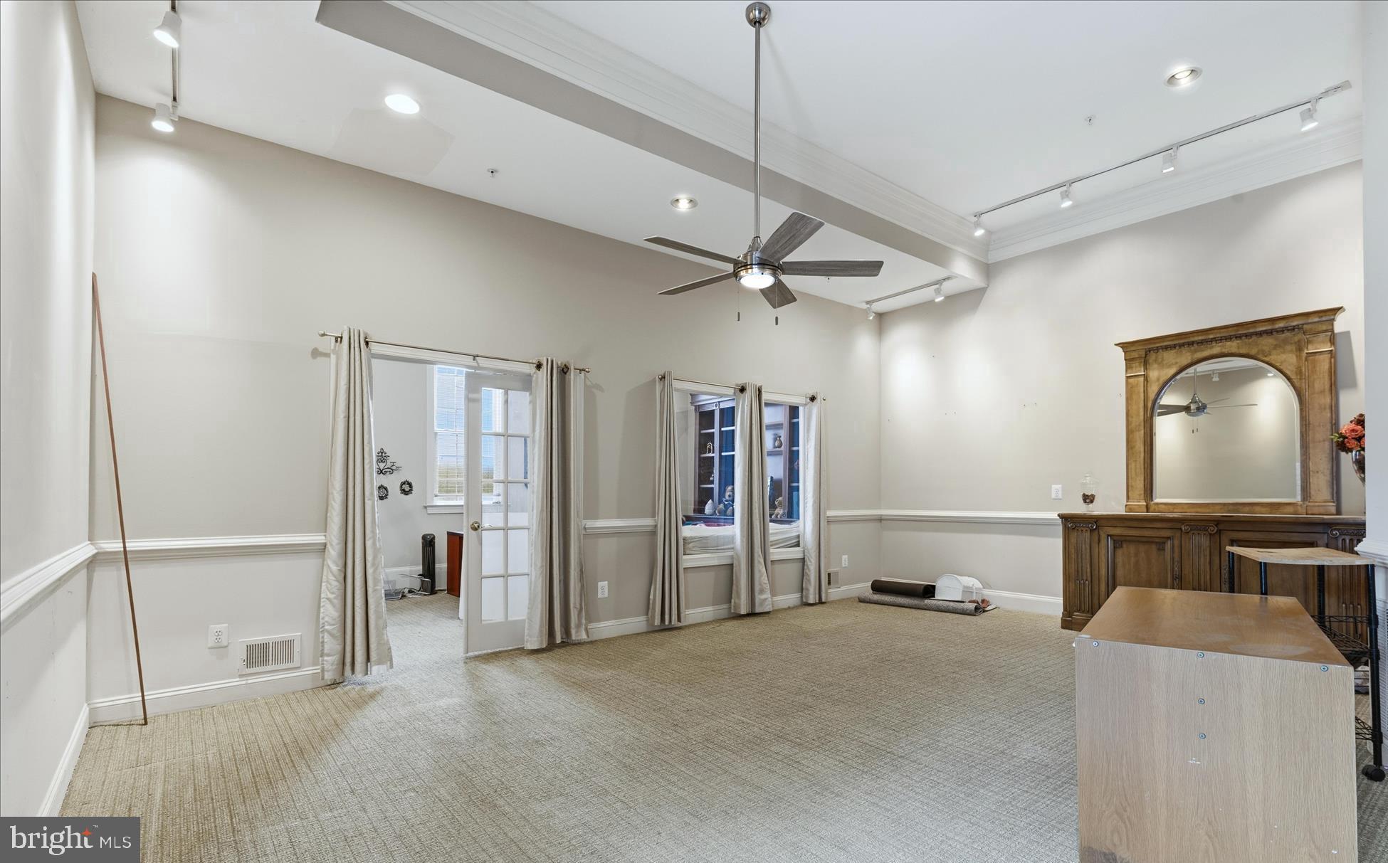 STONEY CREEK FARM - Residential