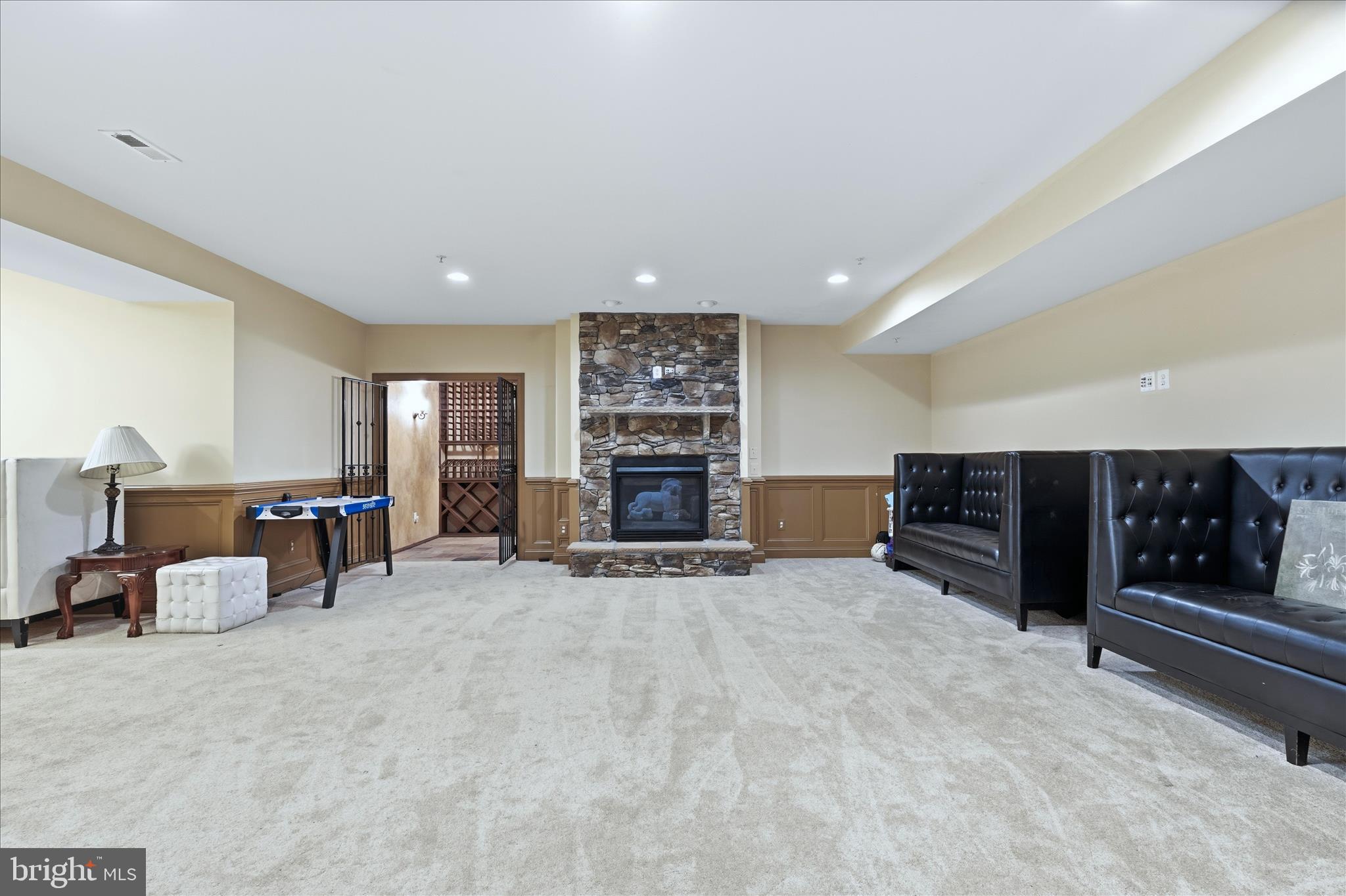 STONEY CREEK FARM - Residential