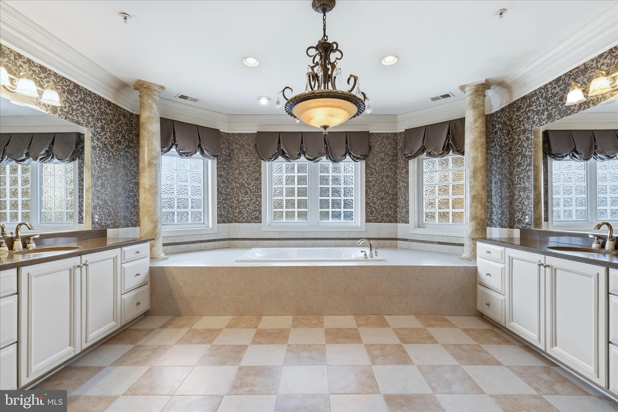 STONEY CREEK FARM - Residential