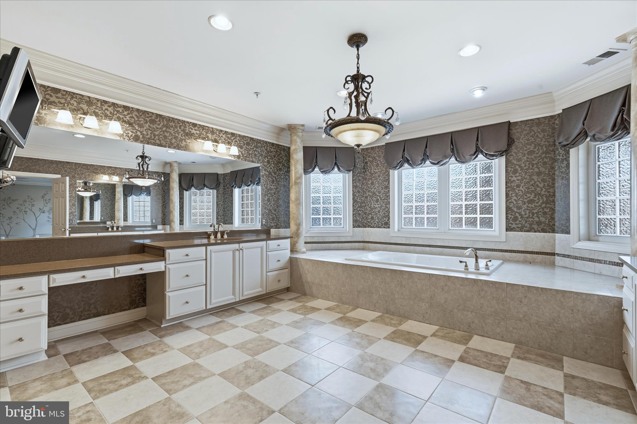 STONEY CREEK FARM - Residential