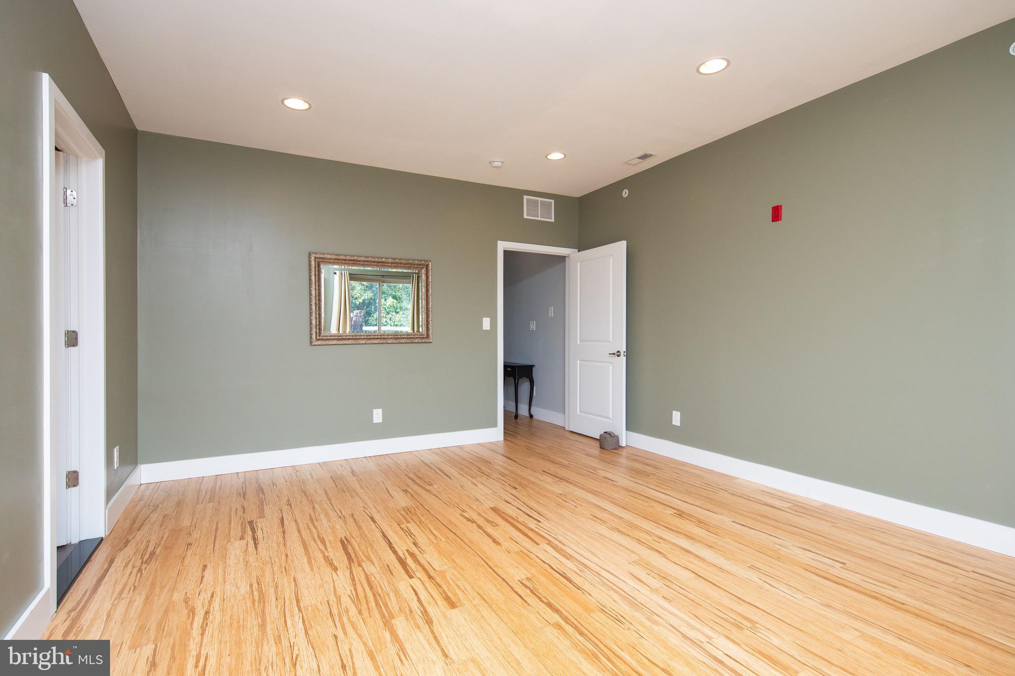 FRANCISVILLE - Residential