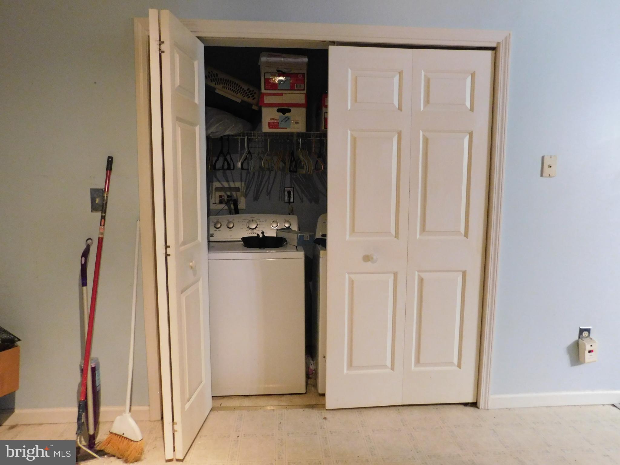 CEDAR BEACH - Residential