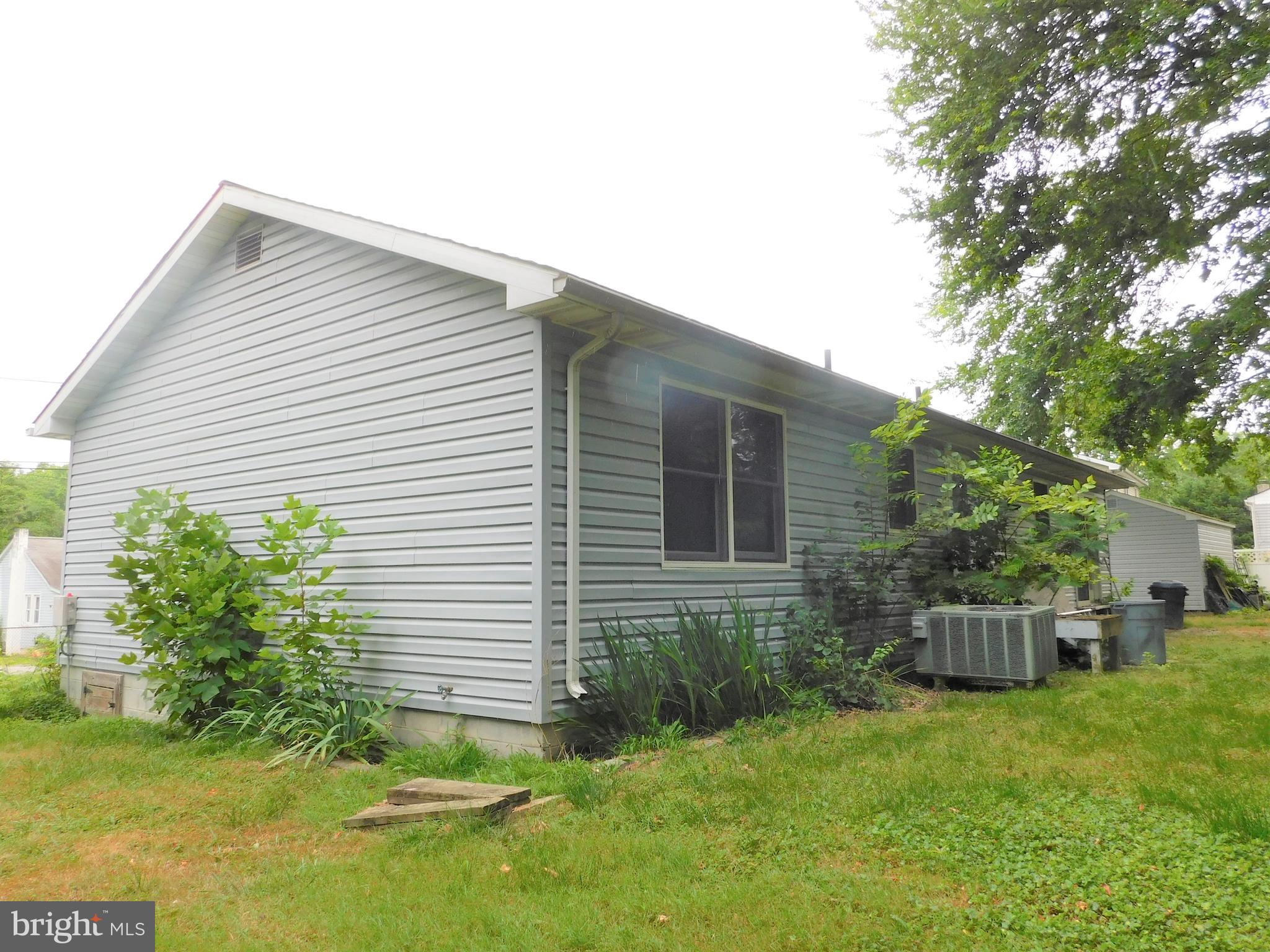 CEDAR BEACH - Residential