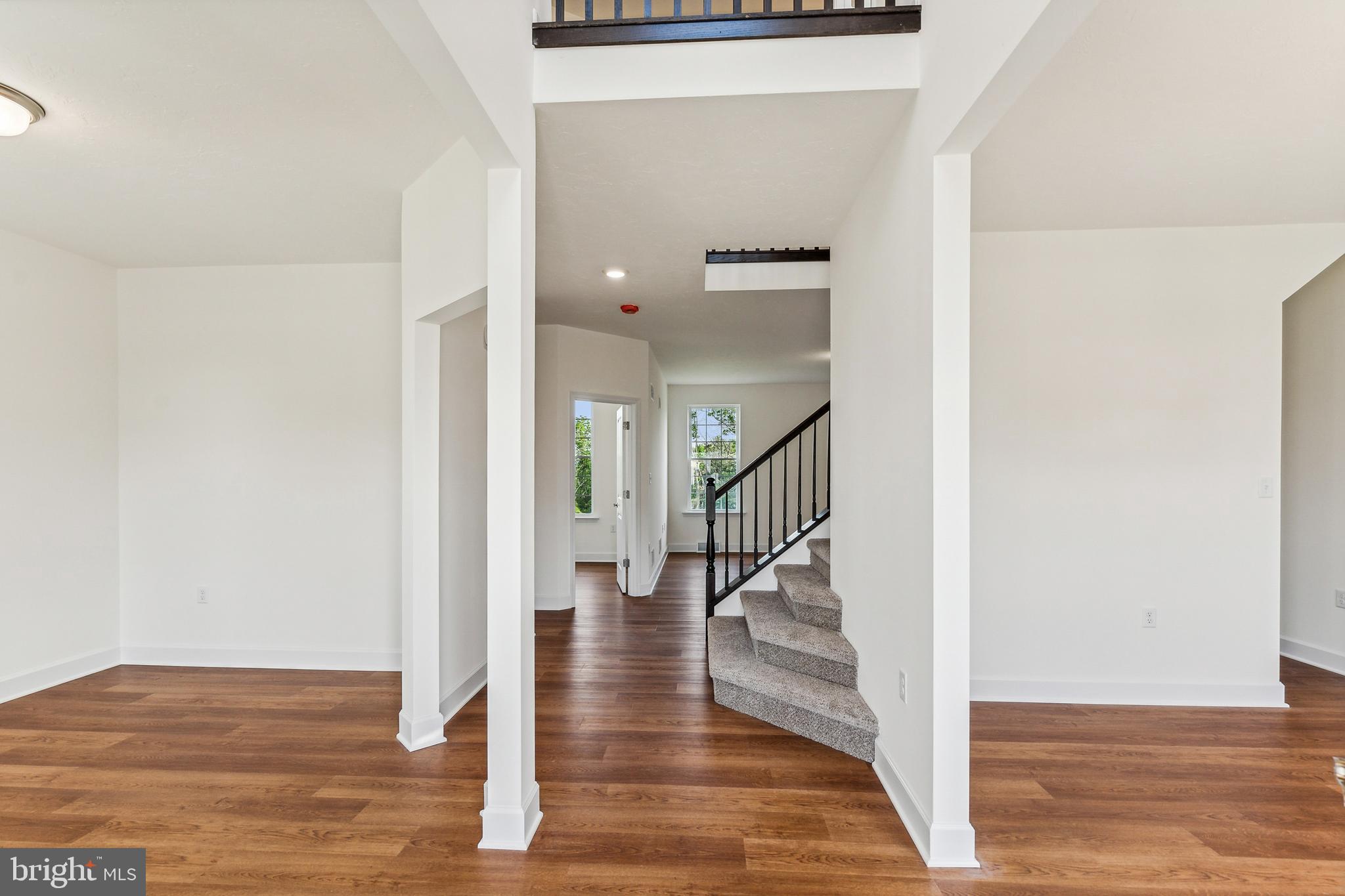 69 BRIGHT LANE 7
