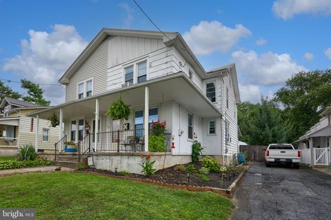 Photo of 137 Martin Avenue, EPHRATA, PA 17522 (MLS # PALA2075252)